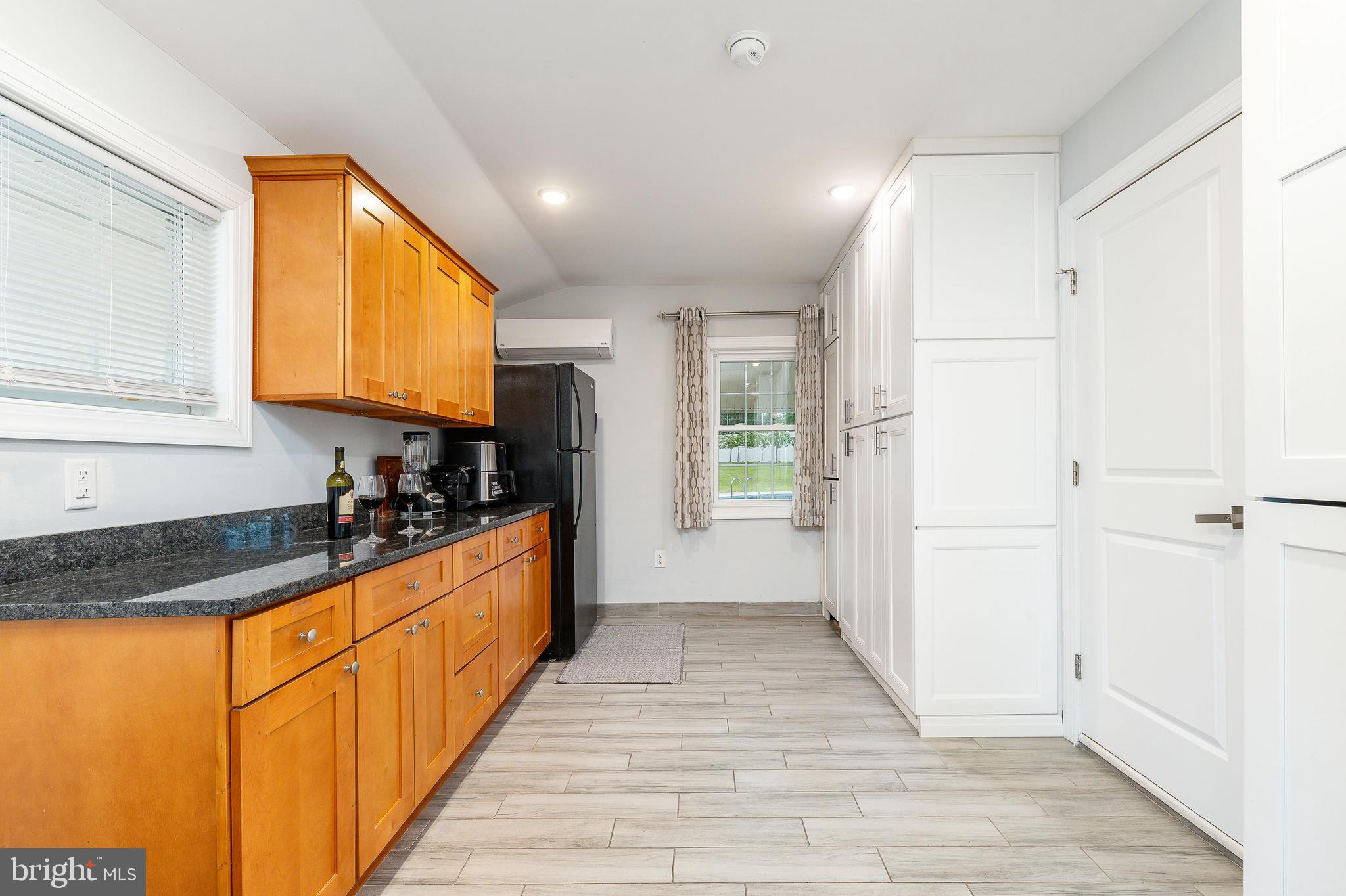 LEVITTOWN - Residential