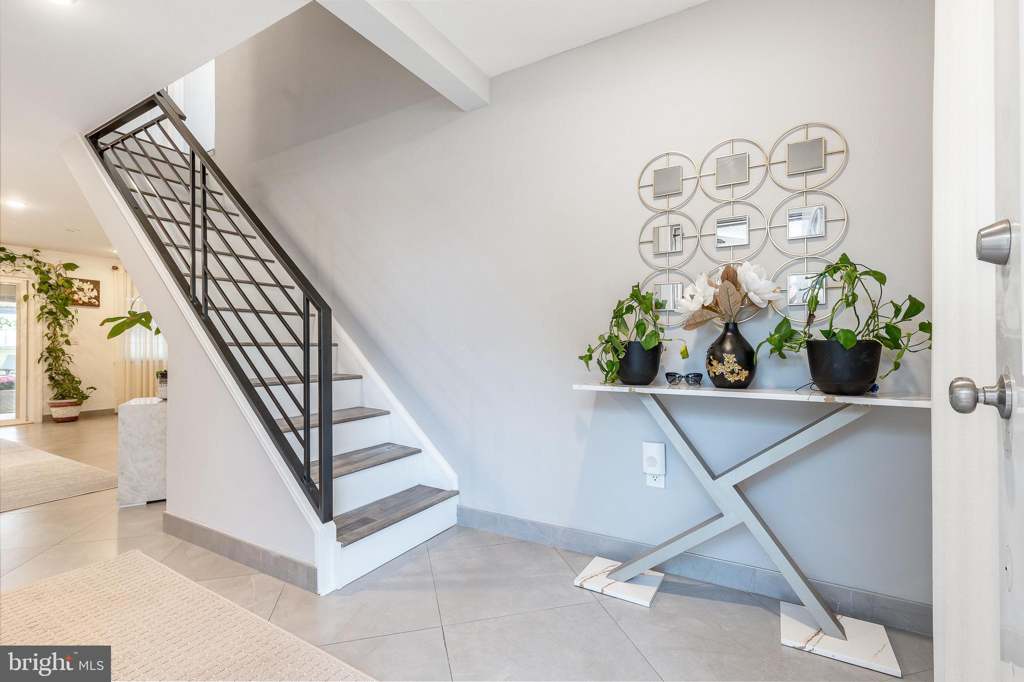 LEVITTOWN - Residential