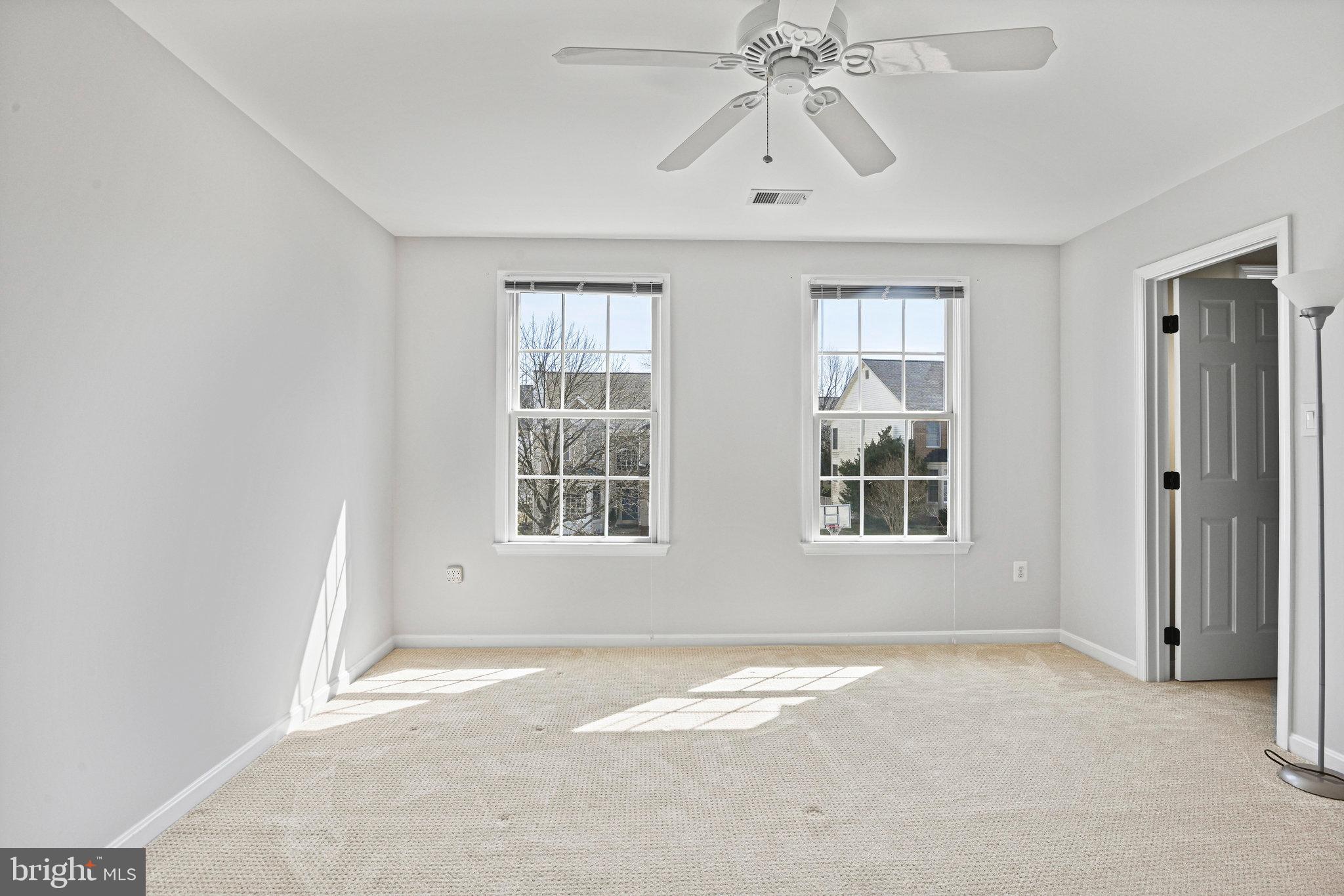 POTOMAC LAKES - Residential