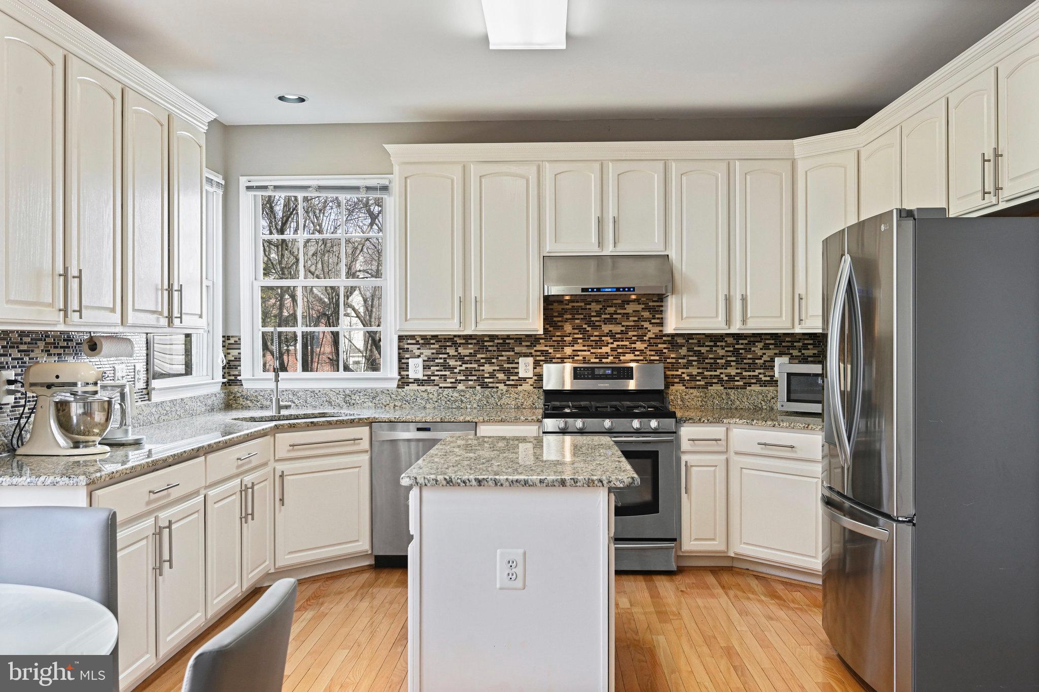 POTOMAC LAKES - Residential