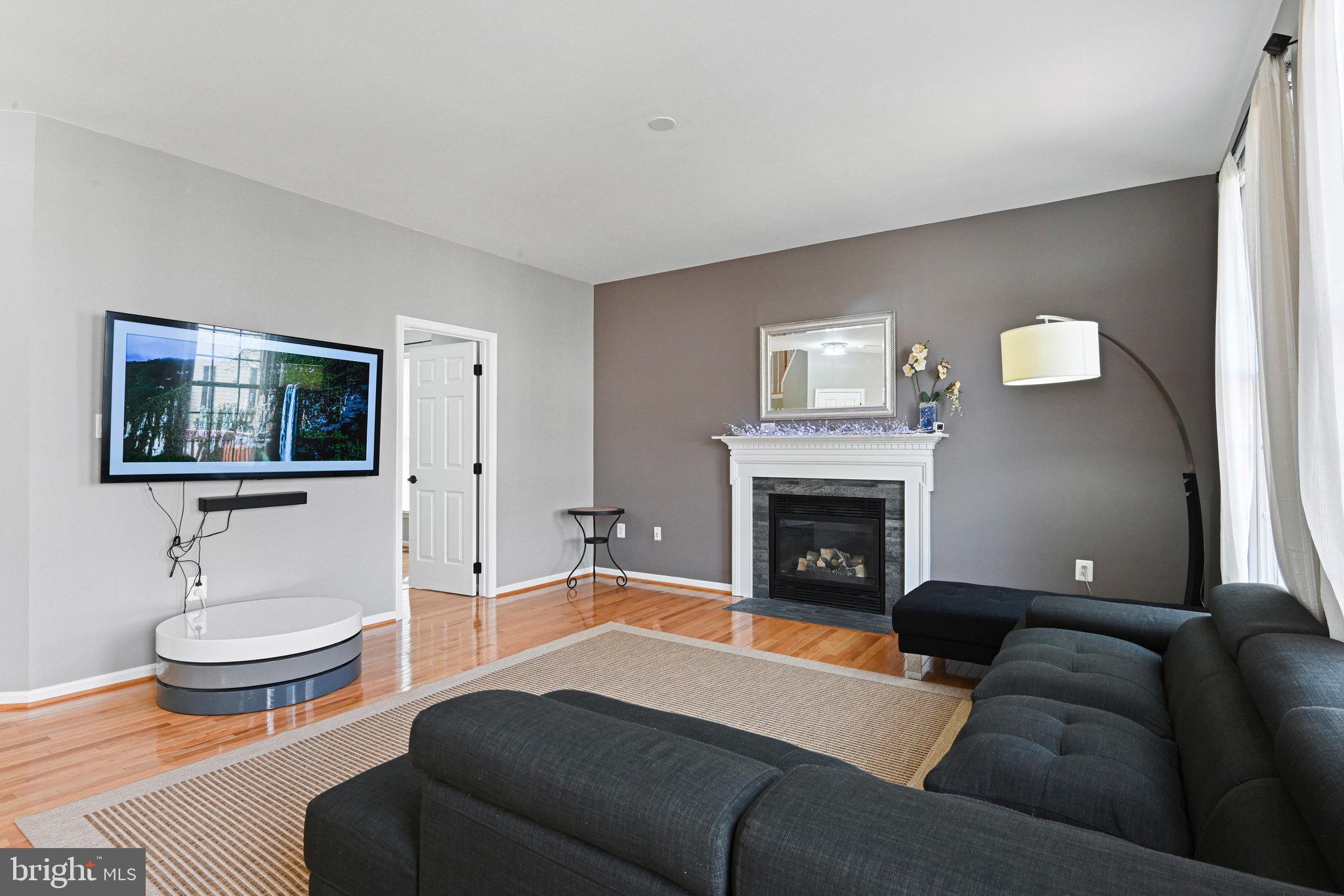 POTOMAC LAKES - Residential