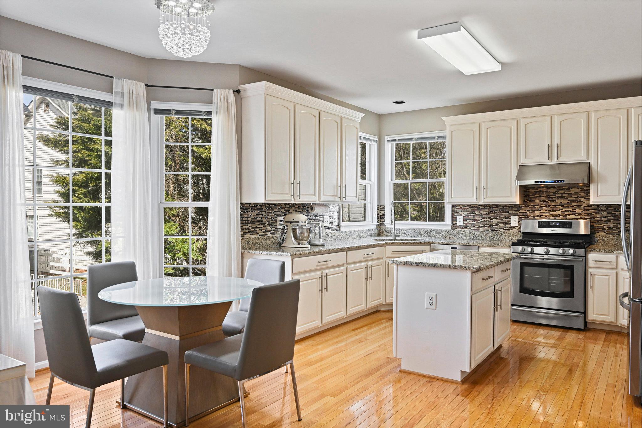 POTOMAC LAKES - Residential