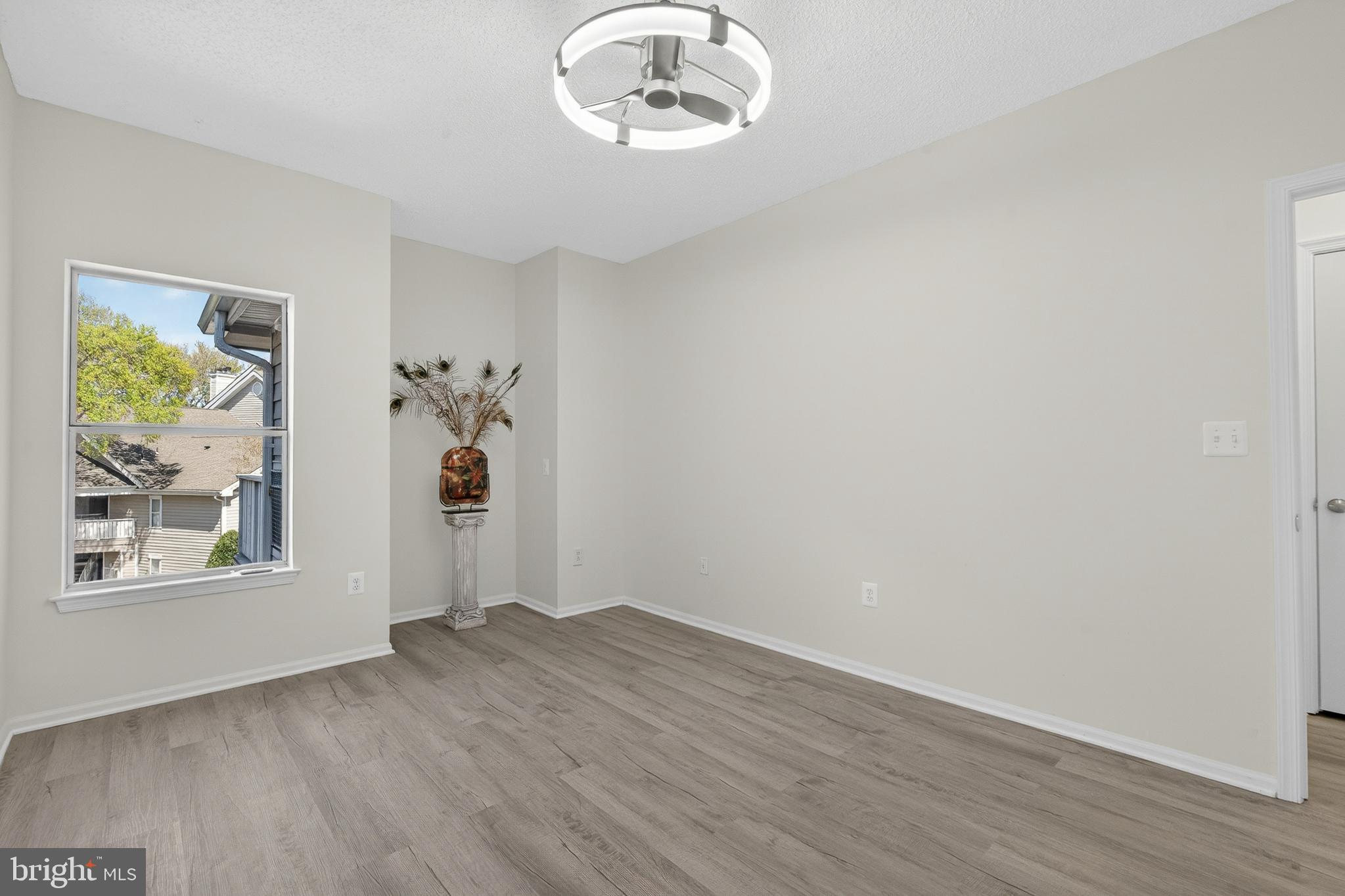 SANDERLING CONDO - Residential