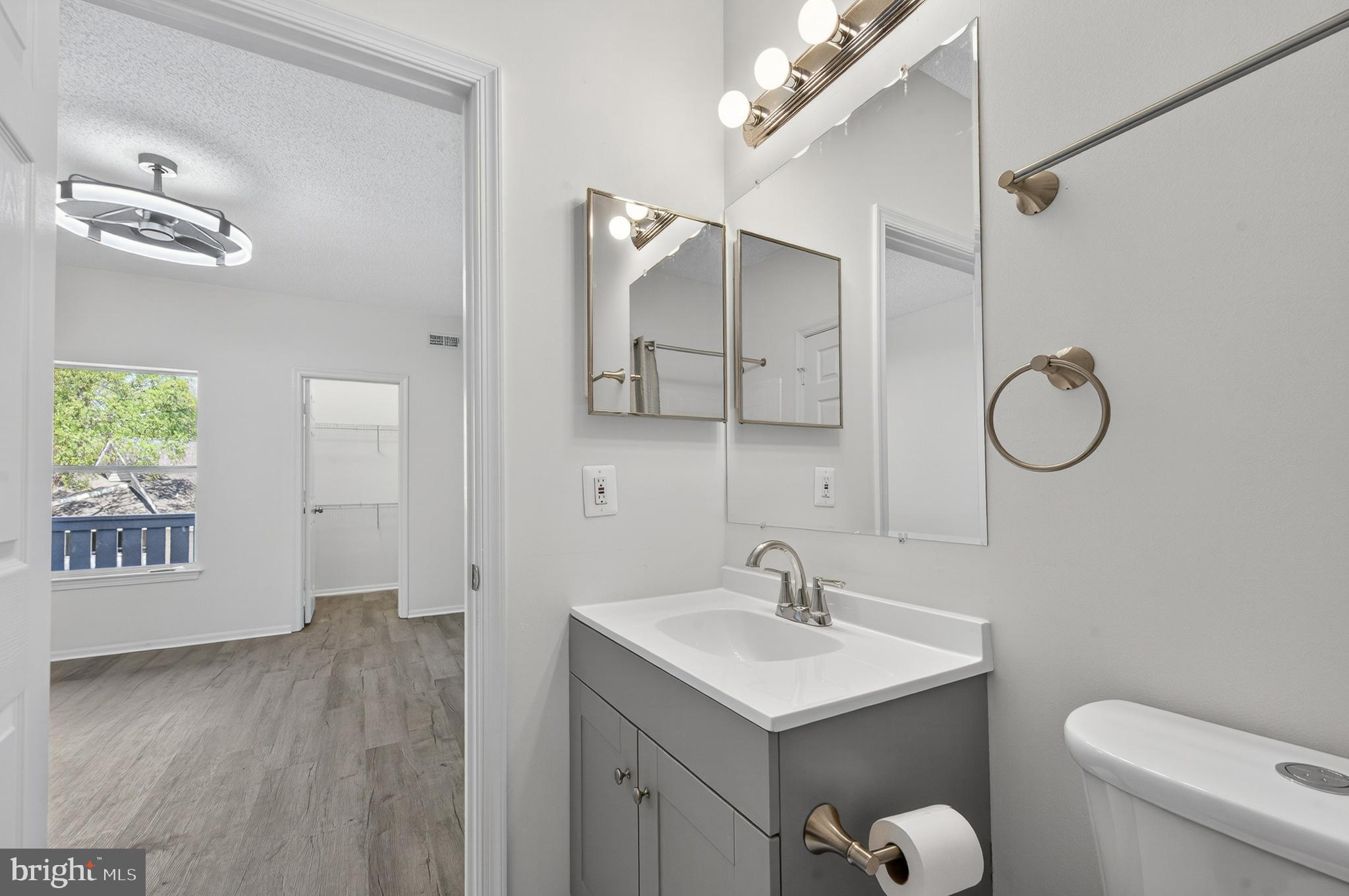 SANDERLING CONDO - Residential