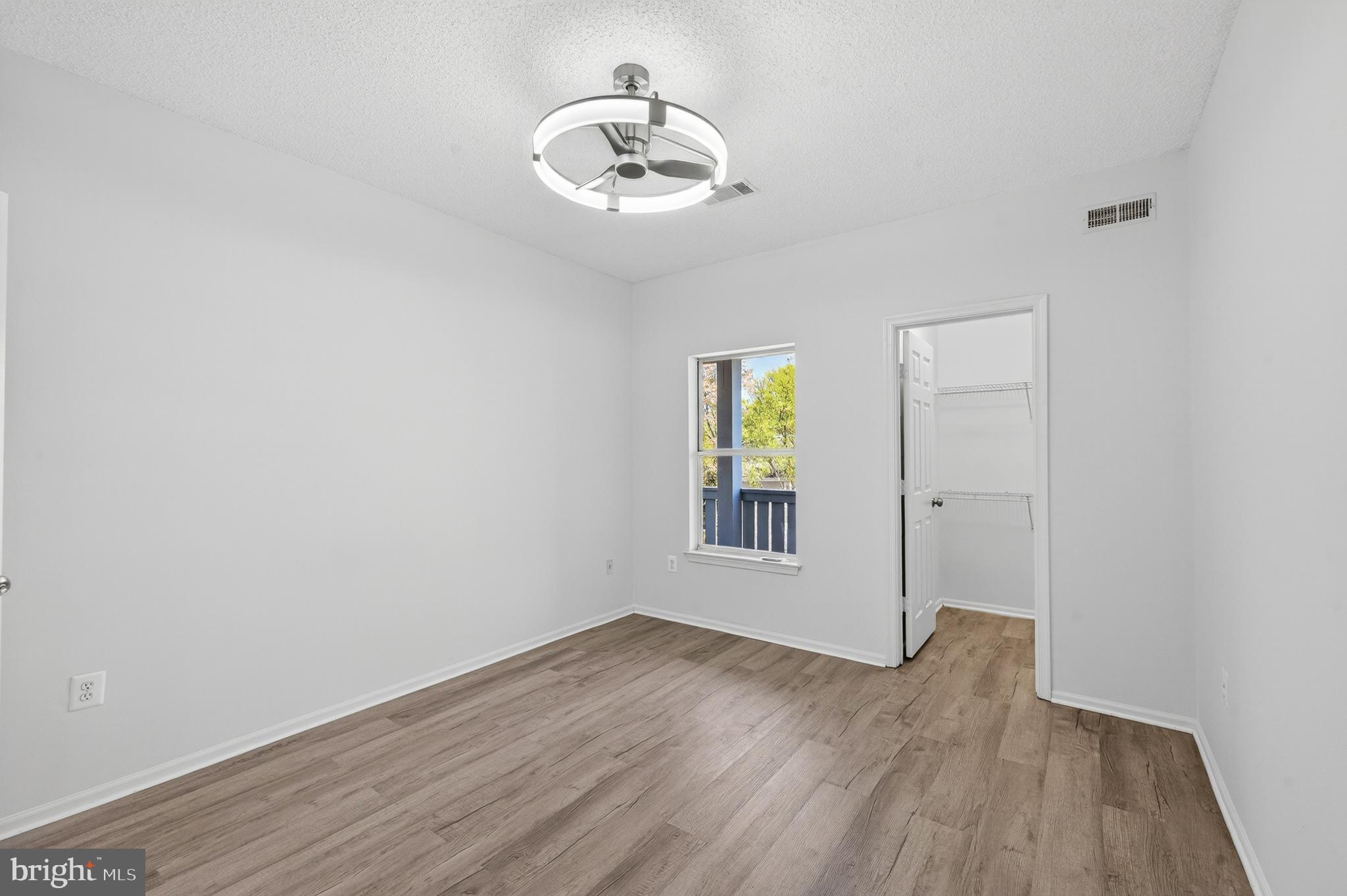 SANDERLING CONDO - Residential