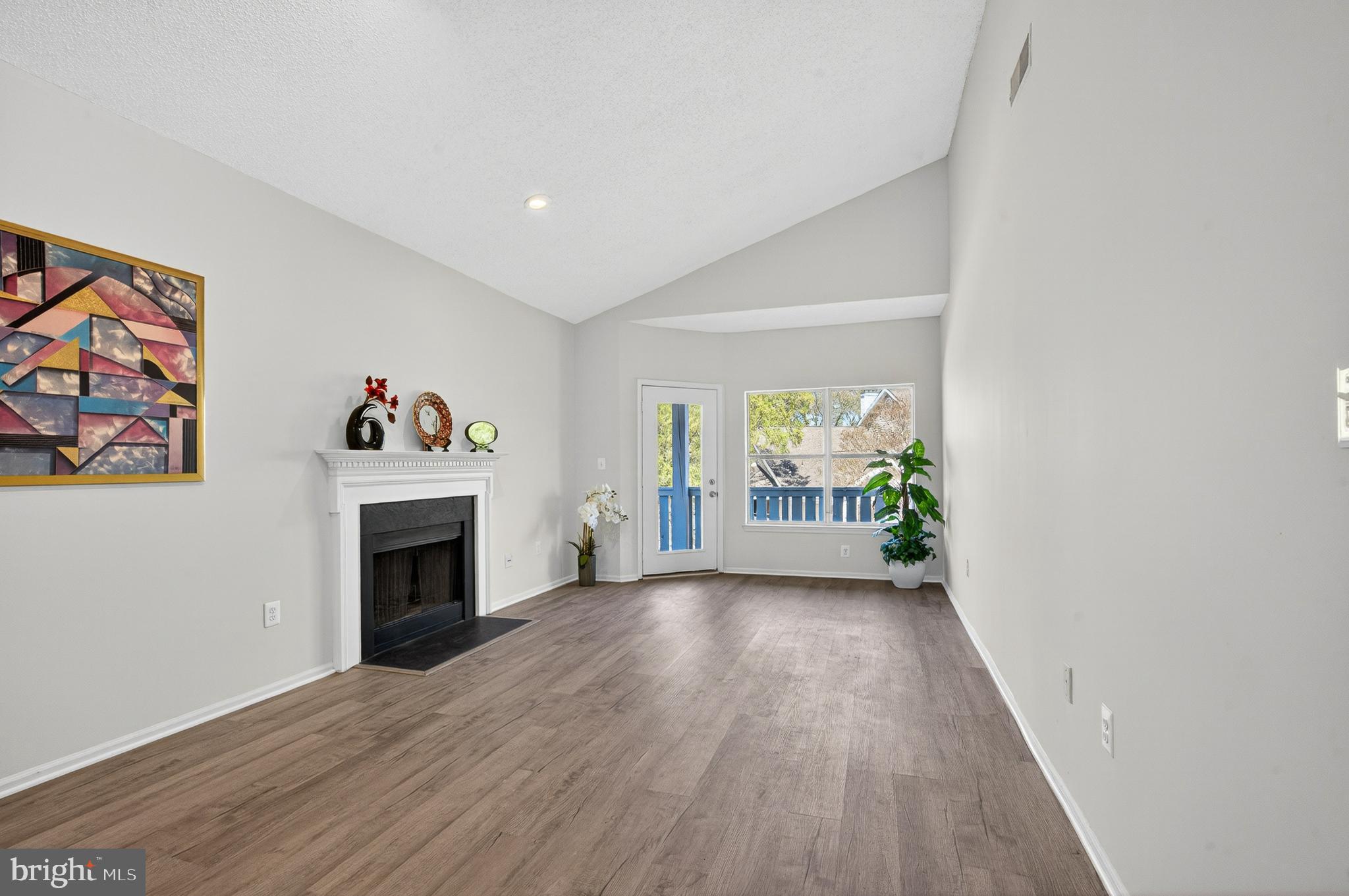 SANDERLING CONDO - Residential