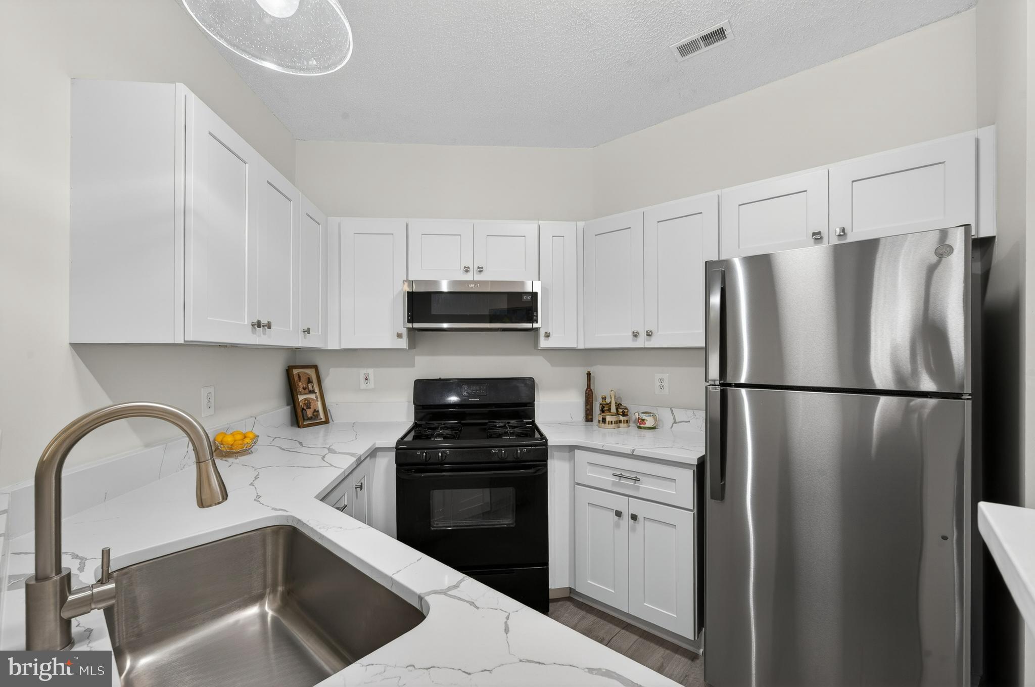 SANDERLING CONDO - Residential