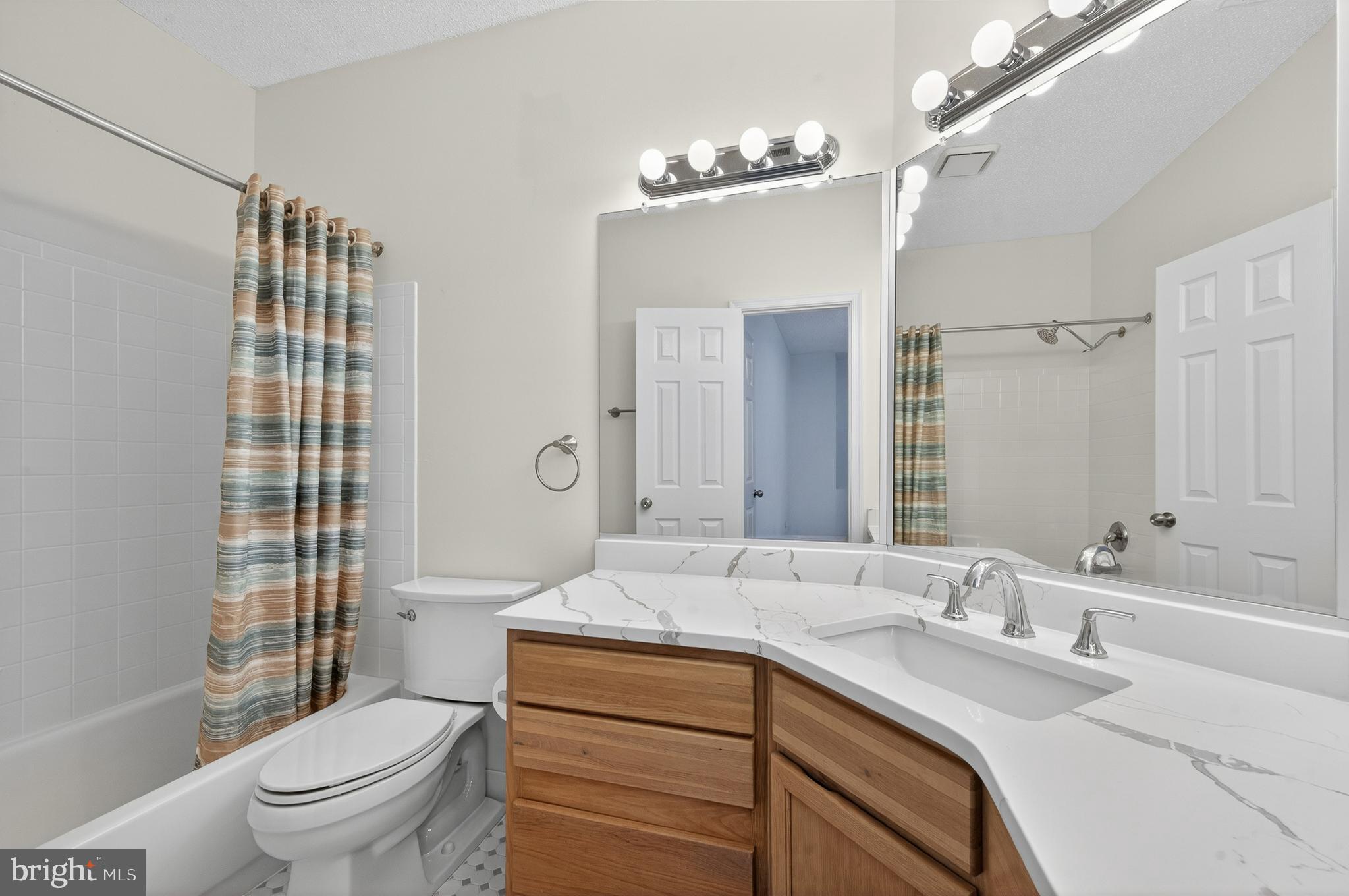 SANDERLING CONDO - Residential