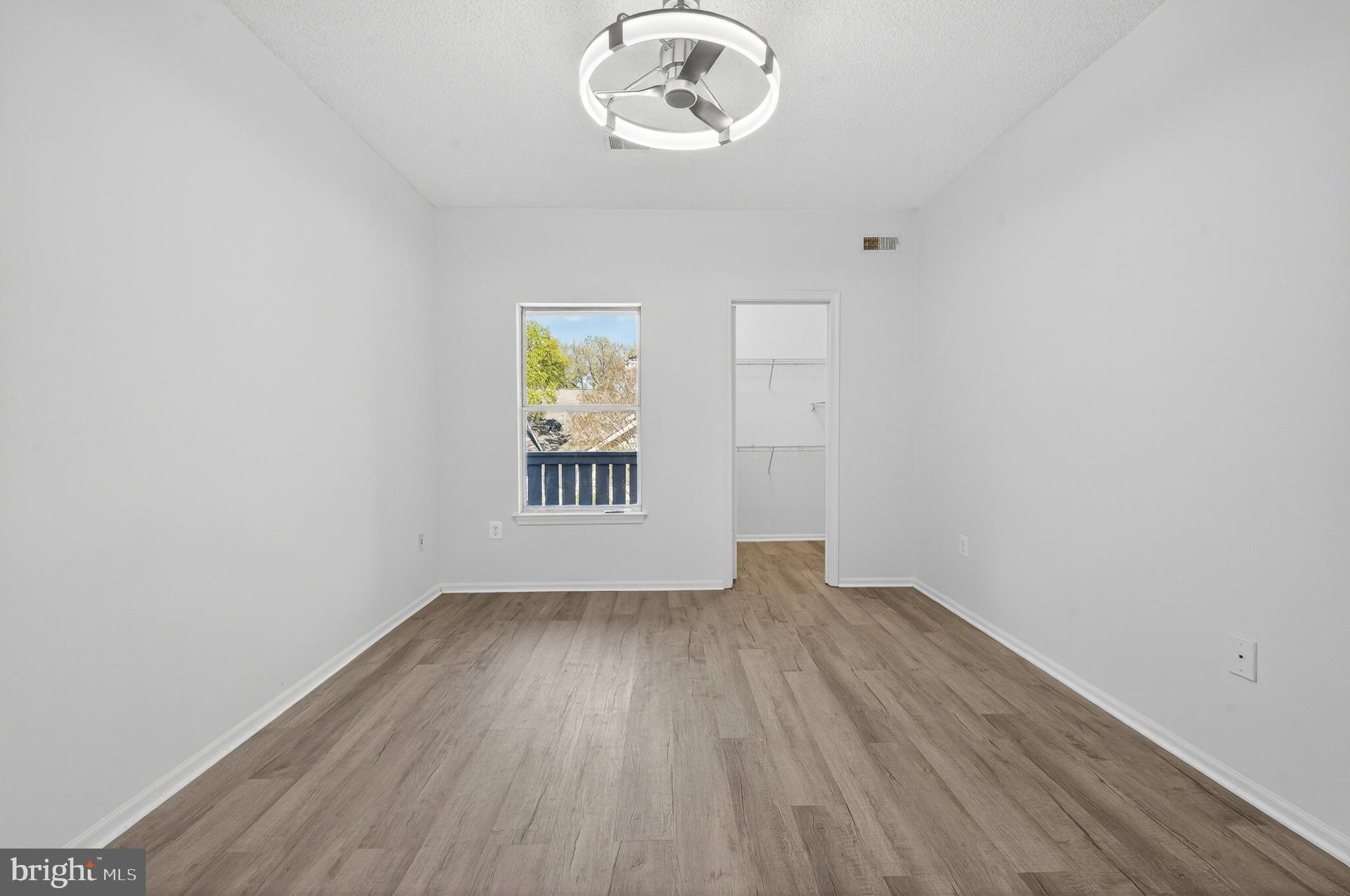 SANDERLING CONDO - Residential