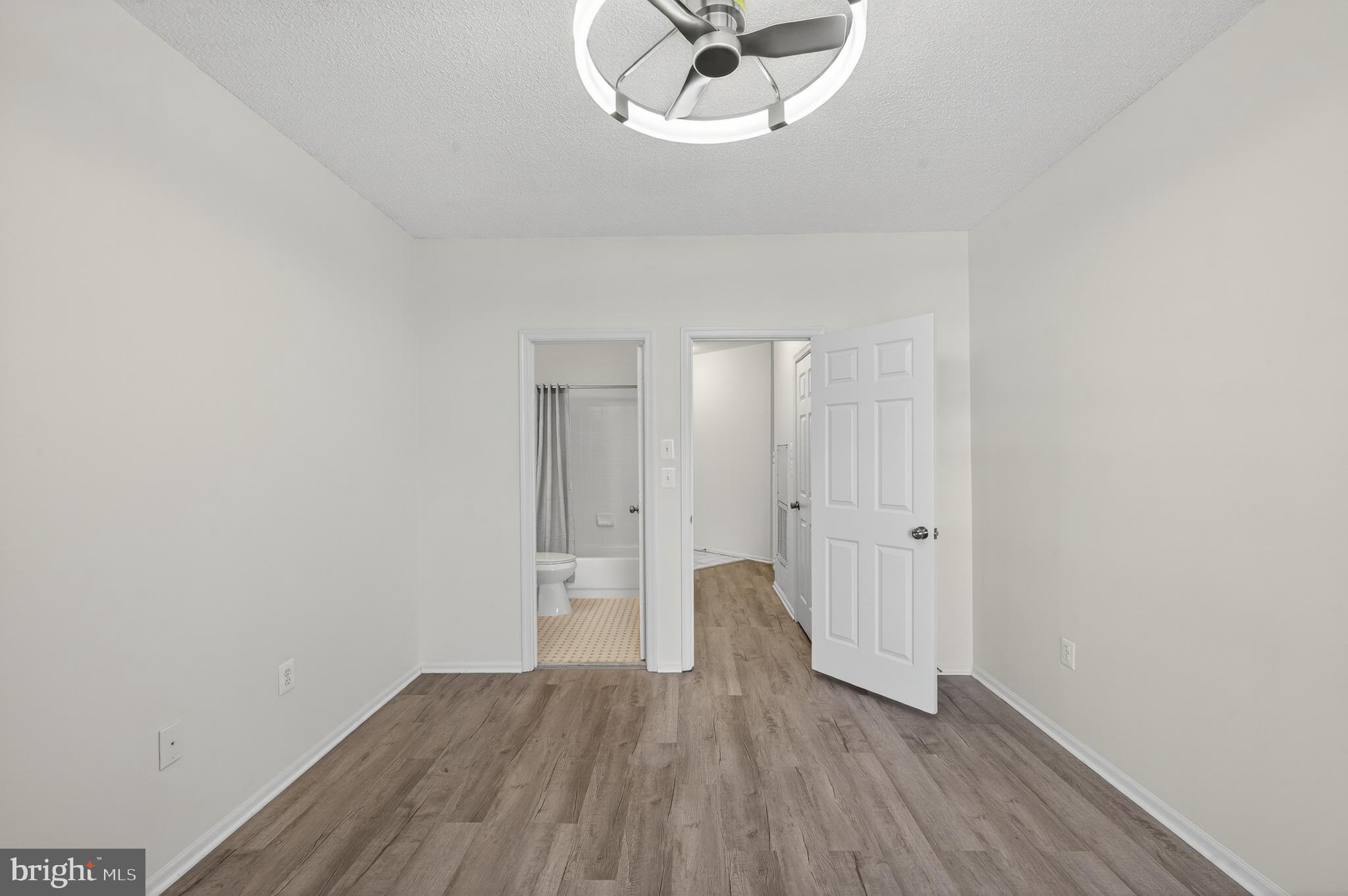 SANDERLING CONDO - Residential