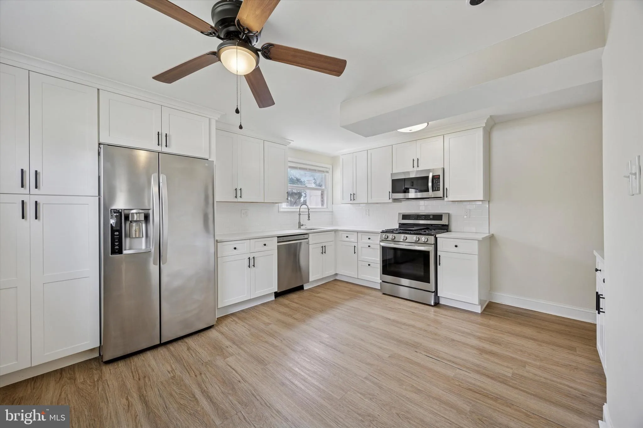 Folcroft, Pennsylvania 19032, United States, 3 Bedrooms Bedrooms, ,2 BathroomsBathrooms,Residential,Active,203968