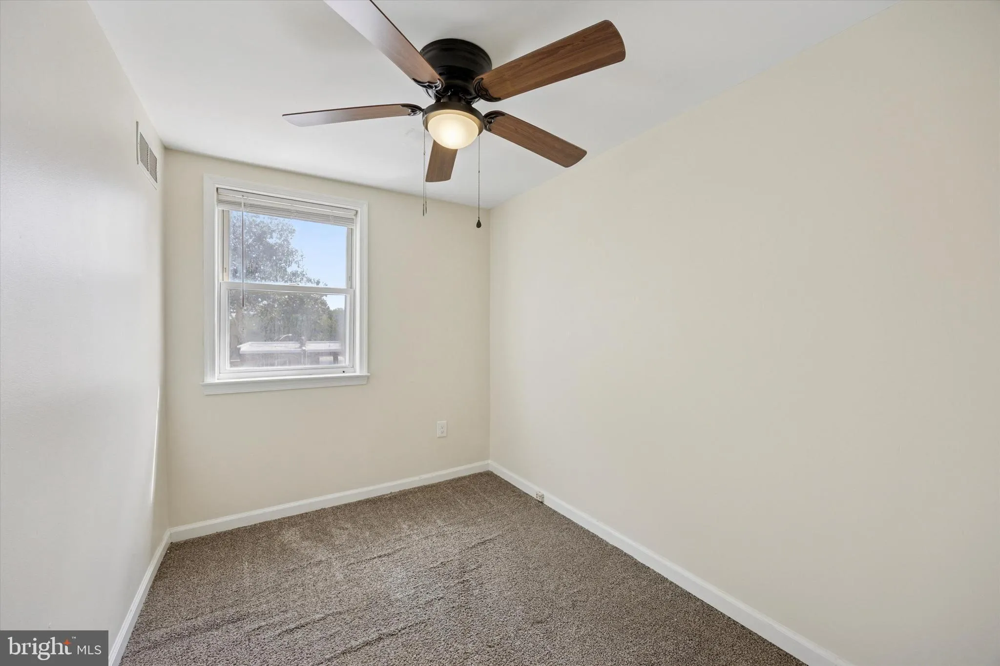 Folcroft, Pennsylvania 19032, United States, 3 Bedrooms Bedrooms, ,2 BathroomsBathrooms,Residential,Active,203968