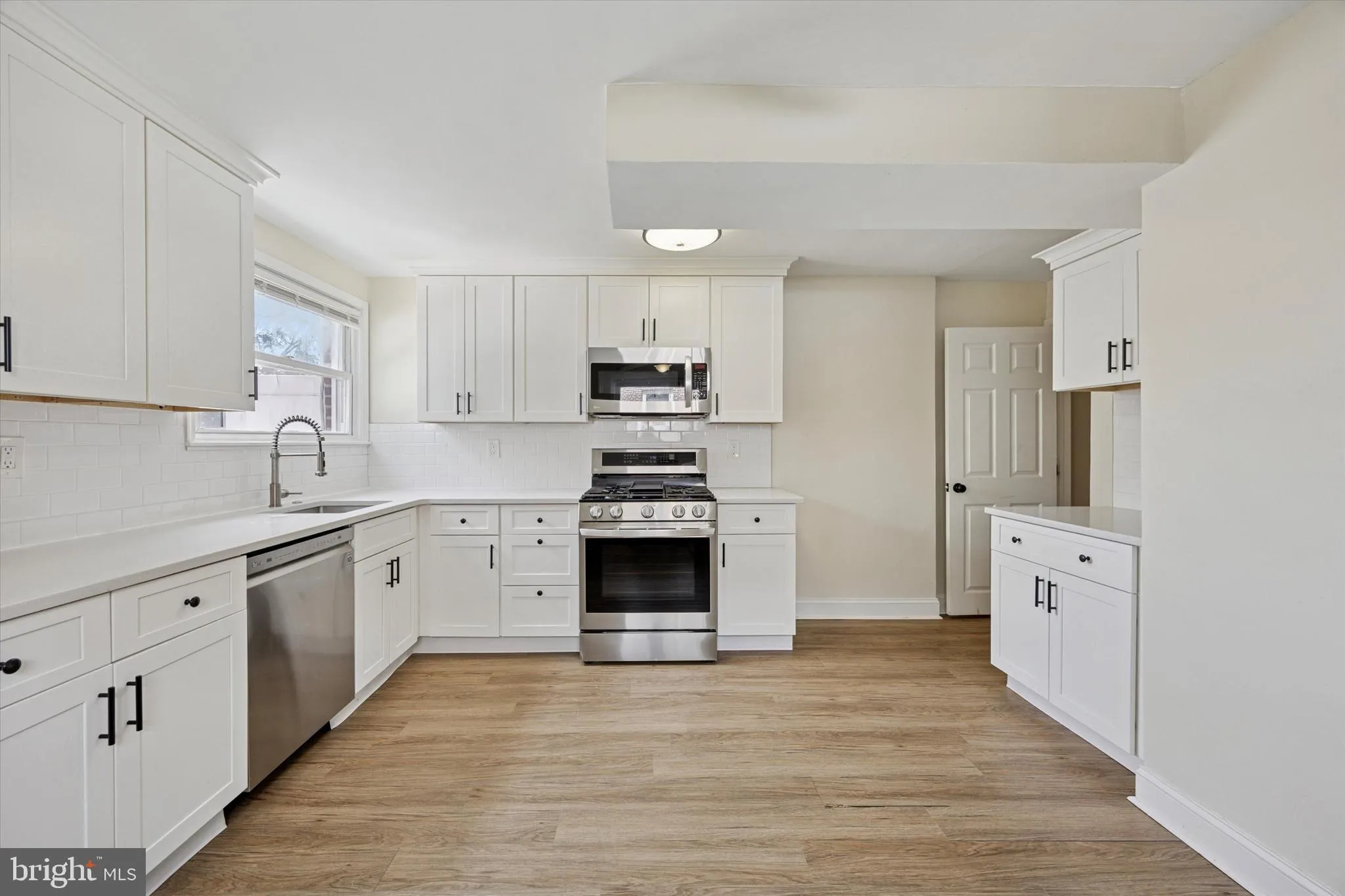 Folcroft, Pennsylvania 19032, United States, 3 Bedrooms Bedrooms, ,2 BathroomsBathrooms,Residential,Active,203968