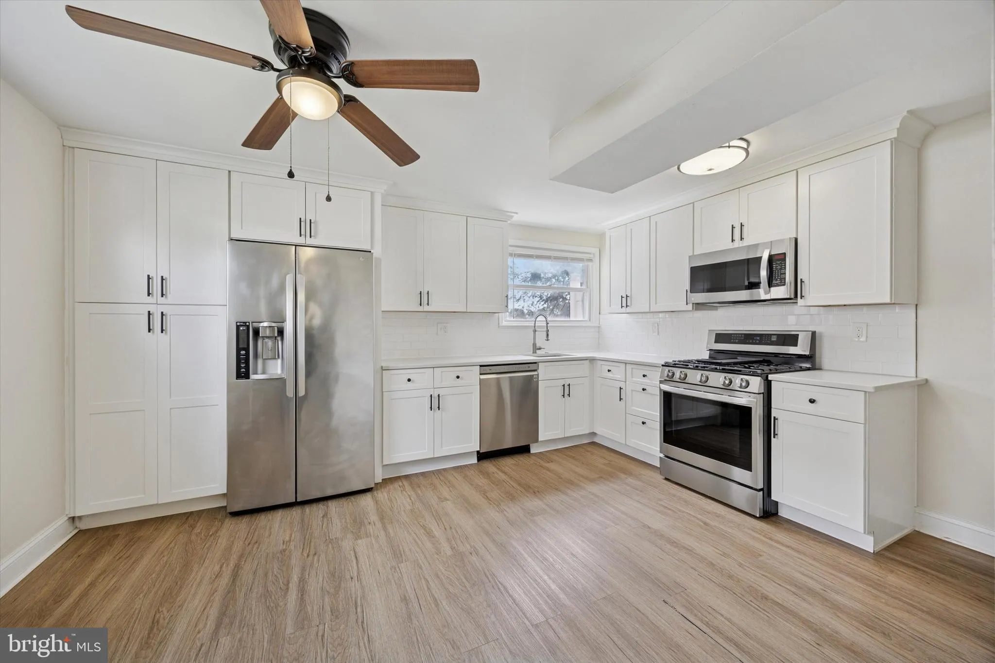 Folcroft, Pennsylvania 19032, United States, 3 Bedrooms Bedrooms, ,2 BathroomsBathrooms,Residential,Active,203968