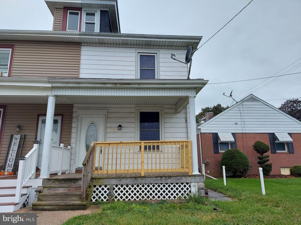 Photo of 604 Wise Avenue, RED LION, PA 17356 (MLS # PAYK2091552)