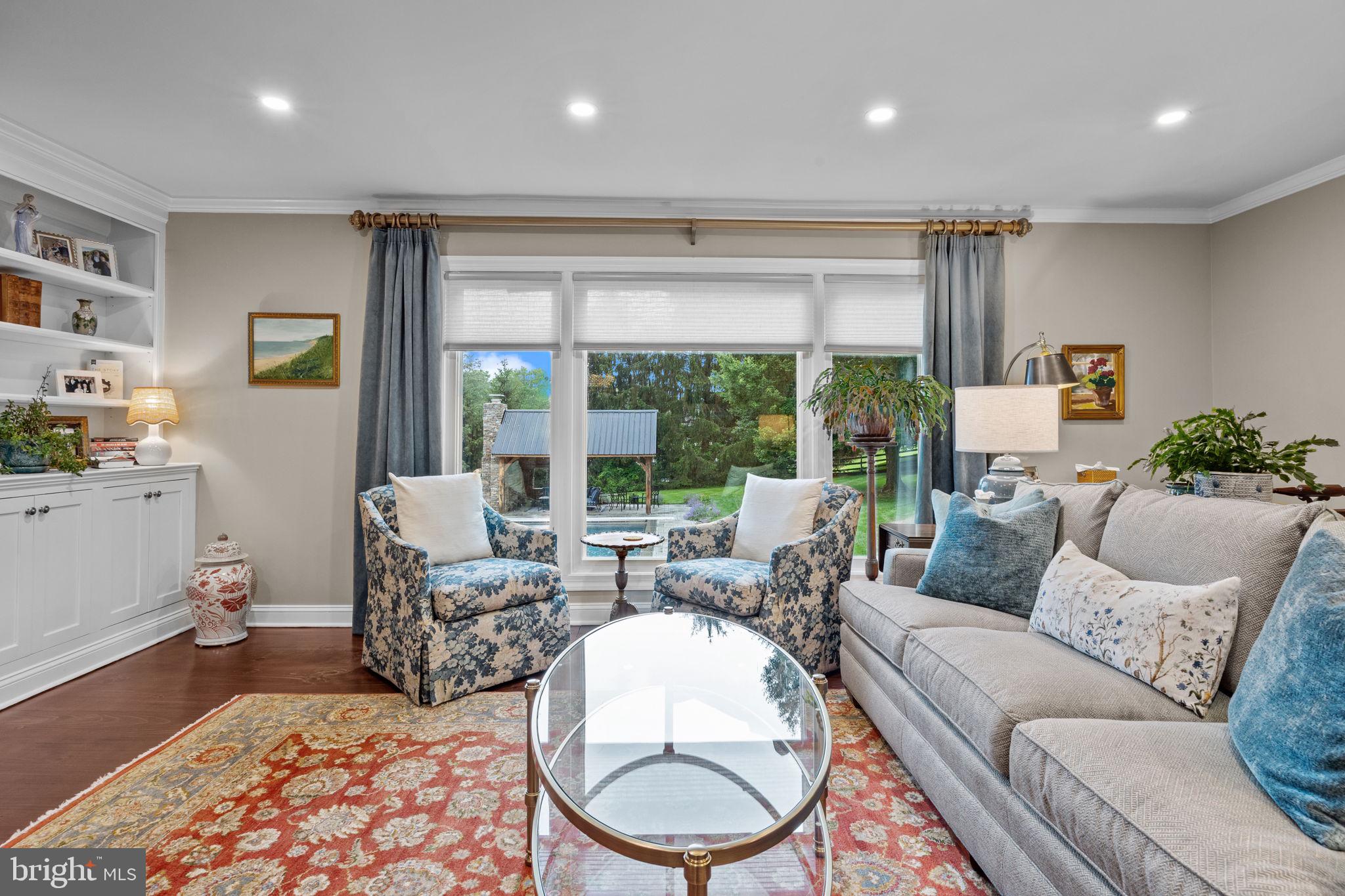 FOX HUNT ESTS - Residential