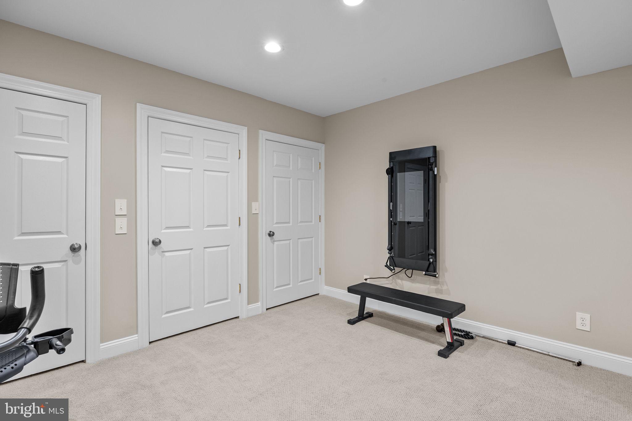 FOX HUNT ESTS - Residential