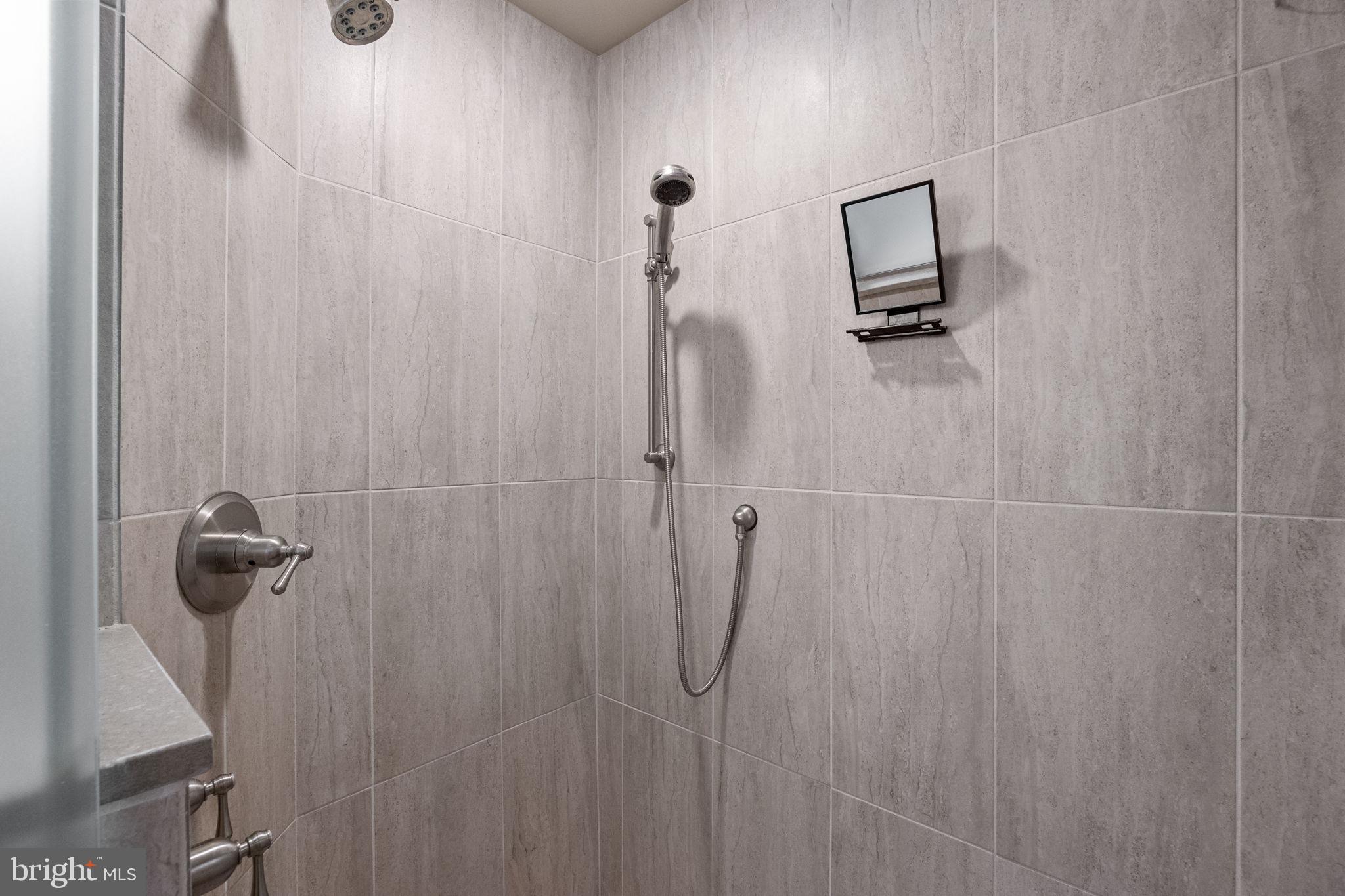 FOX HUNT ESTS - Residential