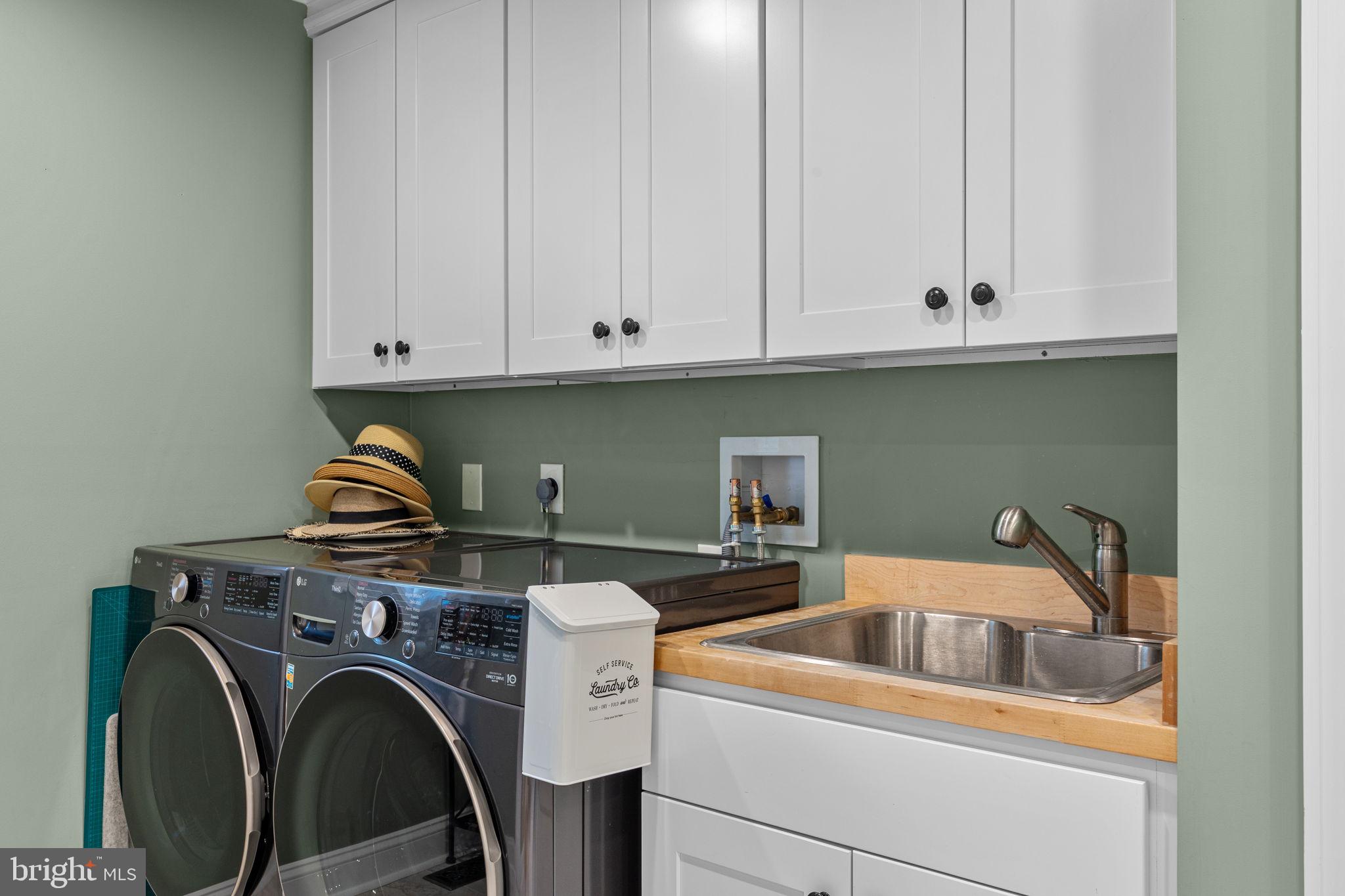 FOX HUNT ESTS - Residential