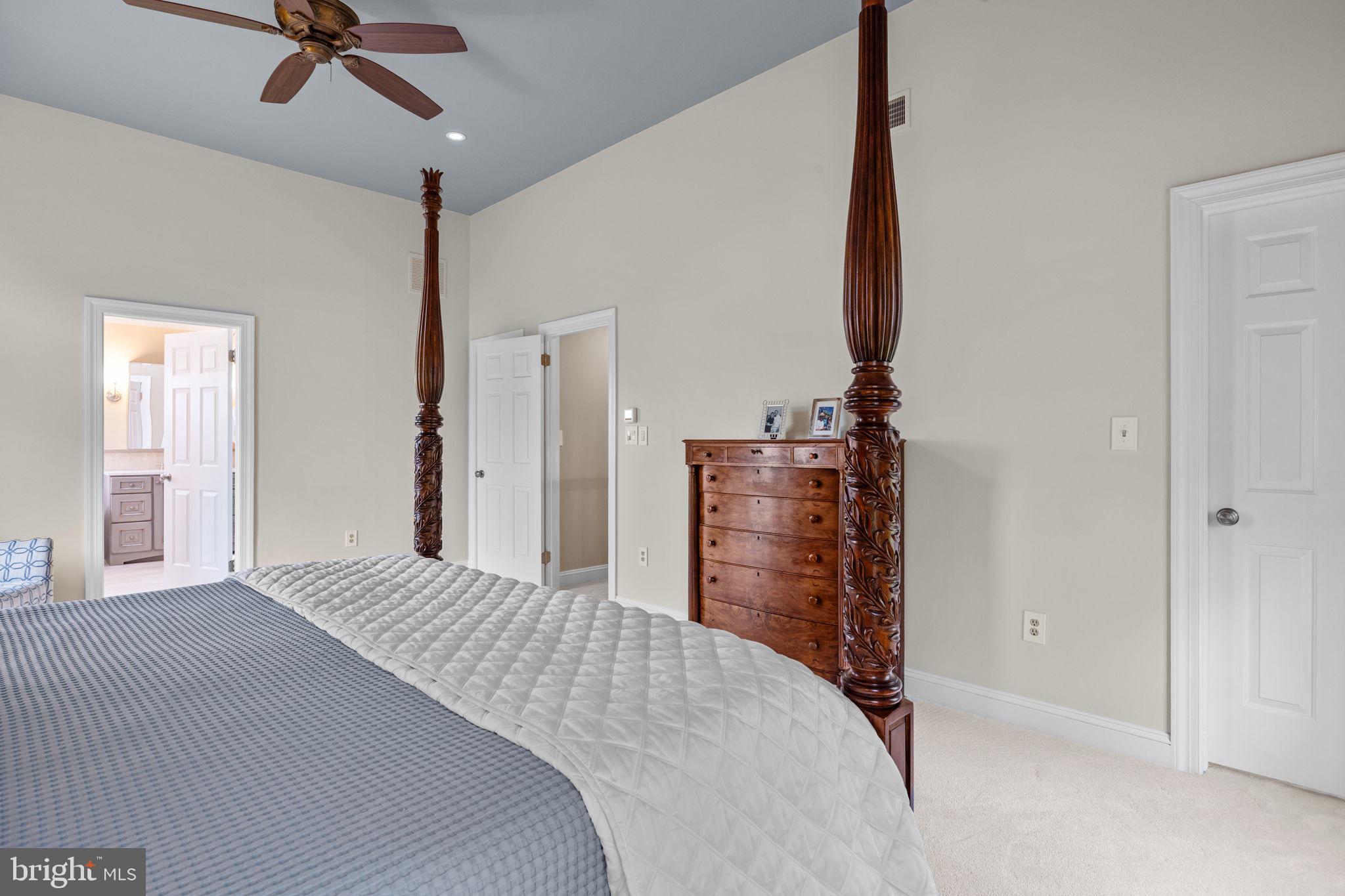 FOX HUNT ESTS - Residential