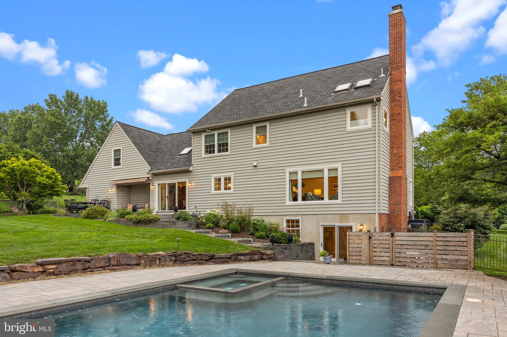 FOX HUNT ESTS - Residential