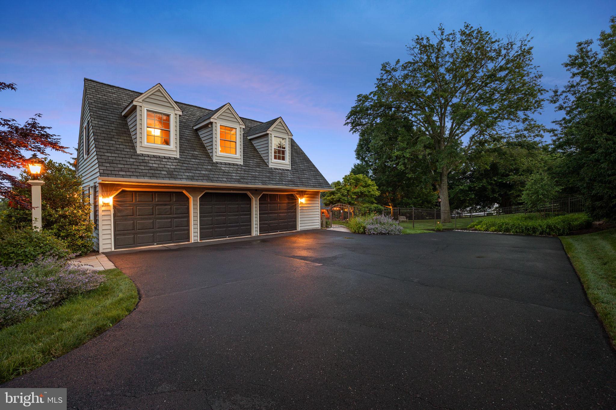 FOX HUNT ESTS - Residential