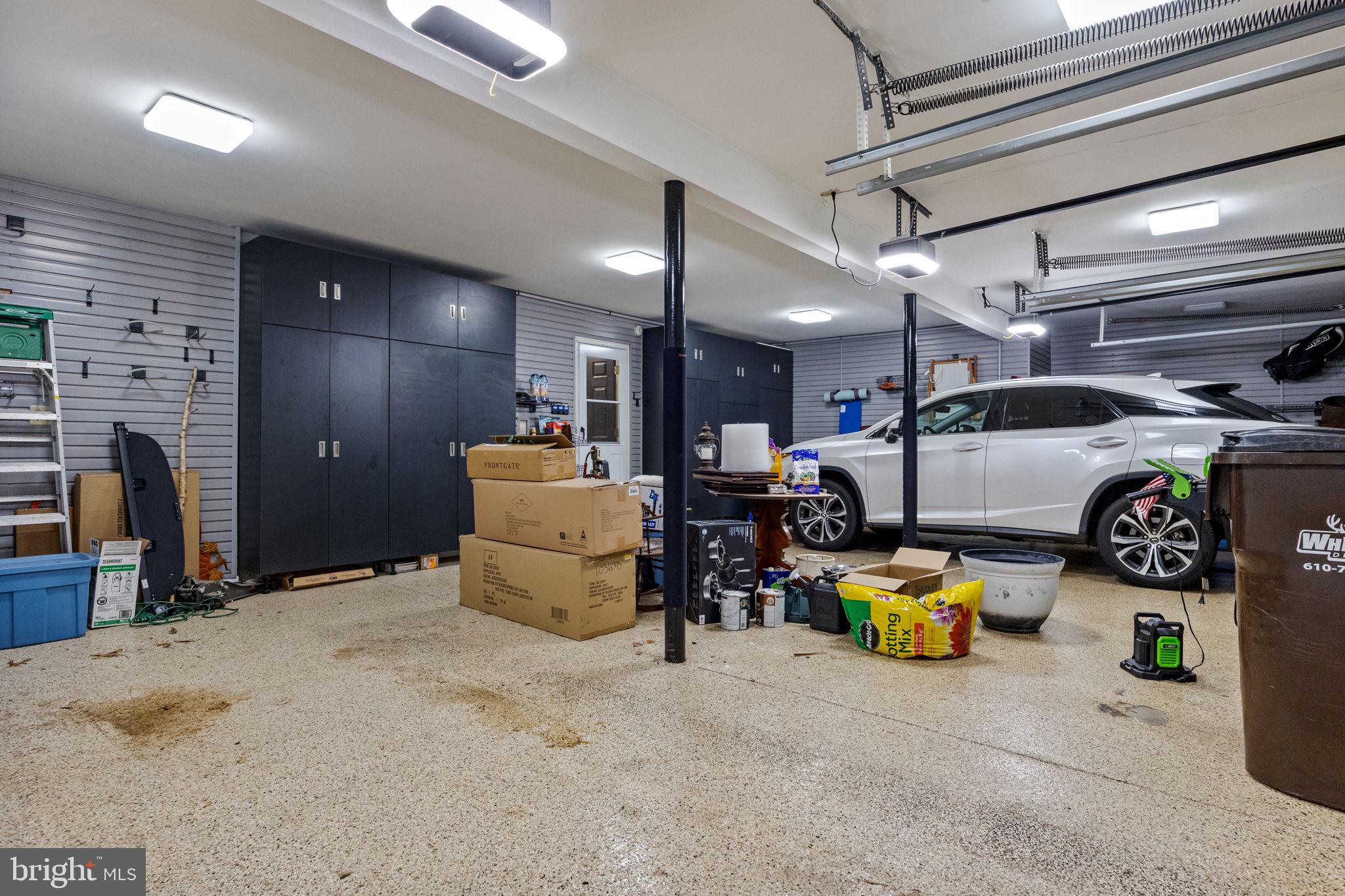 FOX HUNT ESTS - Residential