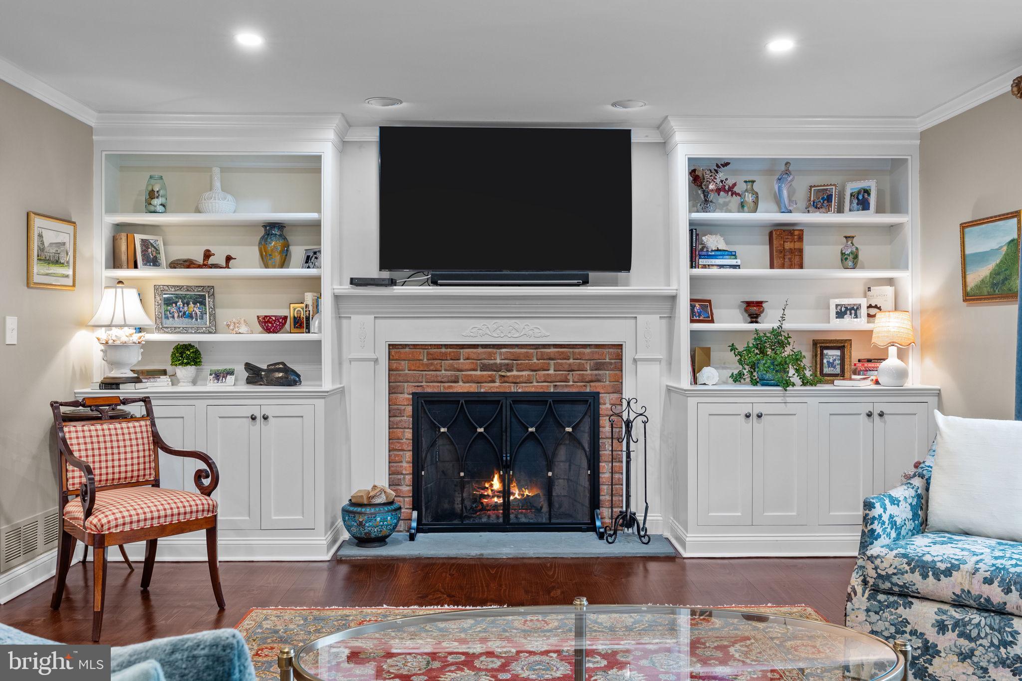 FOX HUNT ESTS - Residential