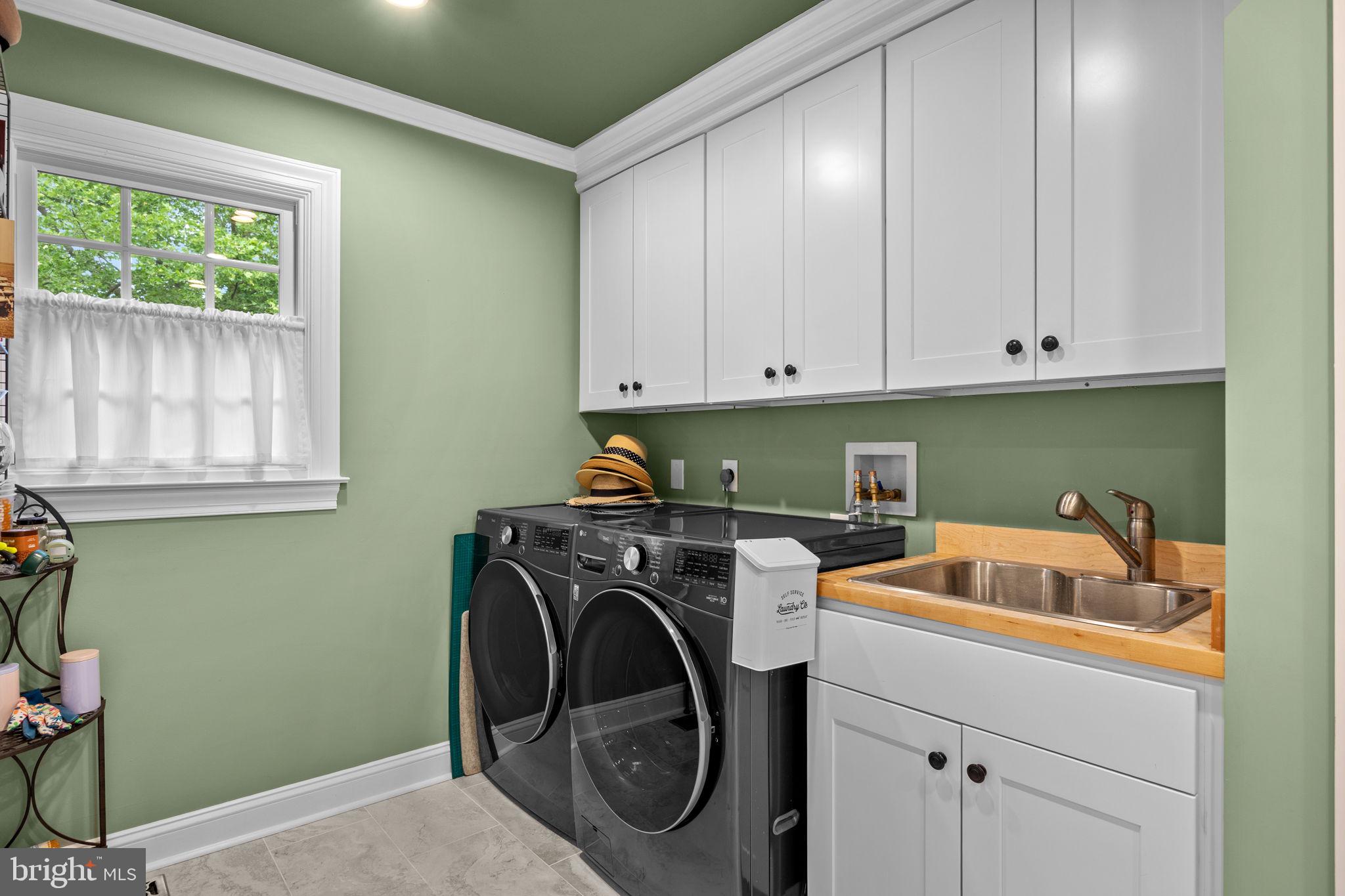 FOX HUNT ESTS - Residential