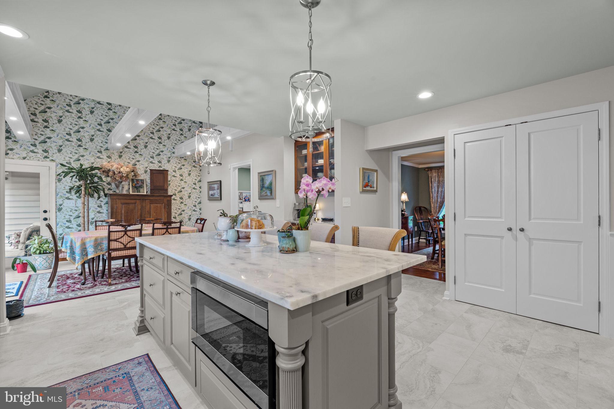 FOX HUNT ESTS - Residential