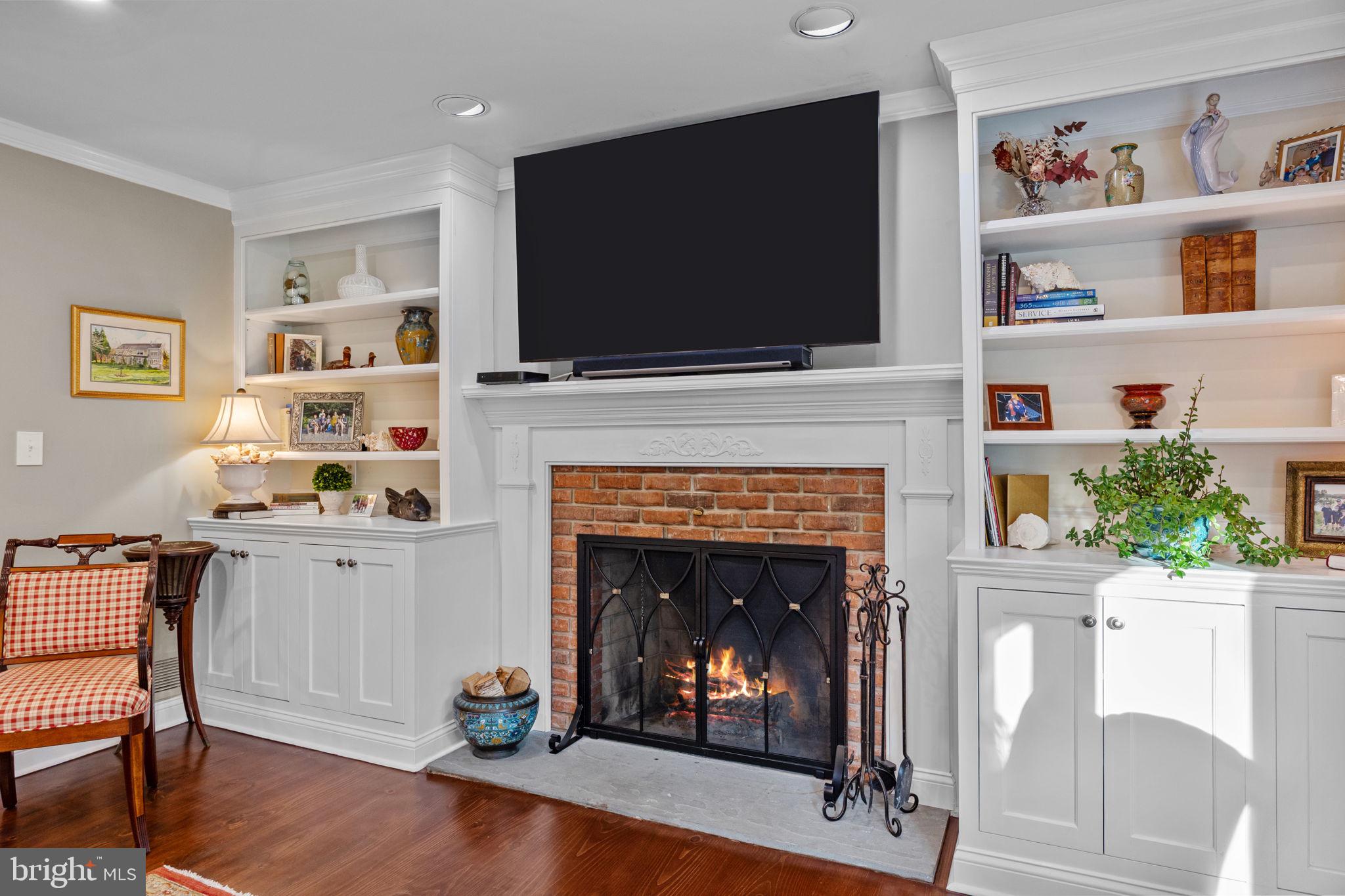 FOX HUNT ESTS - Residential