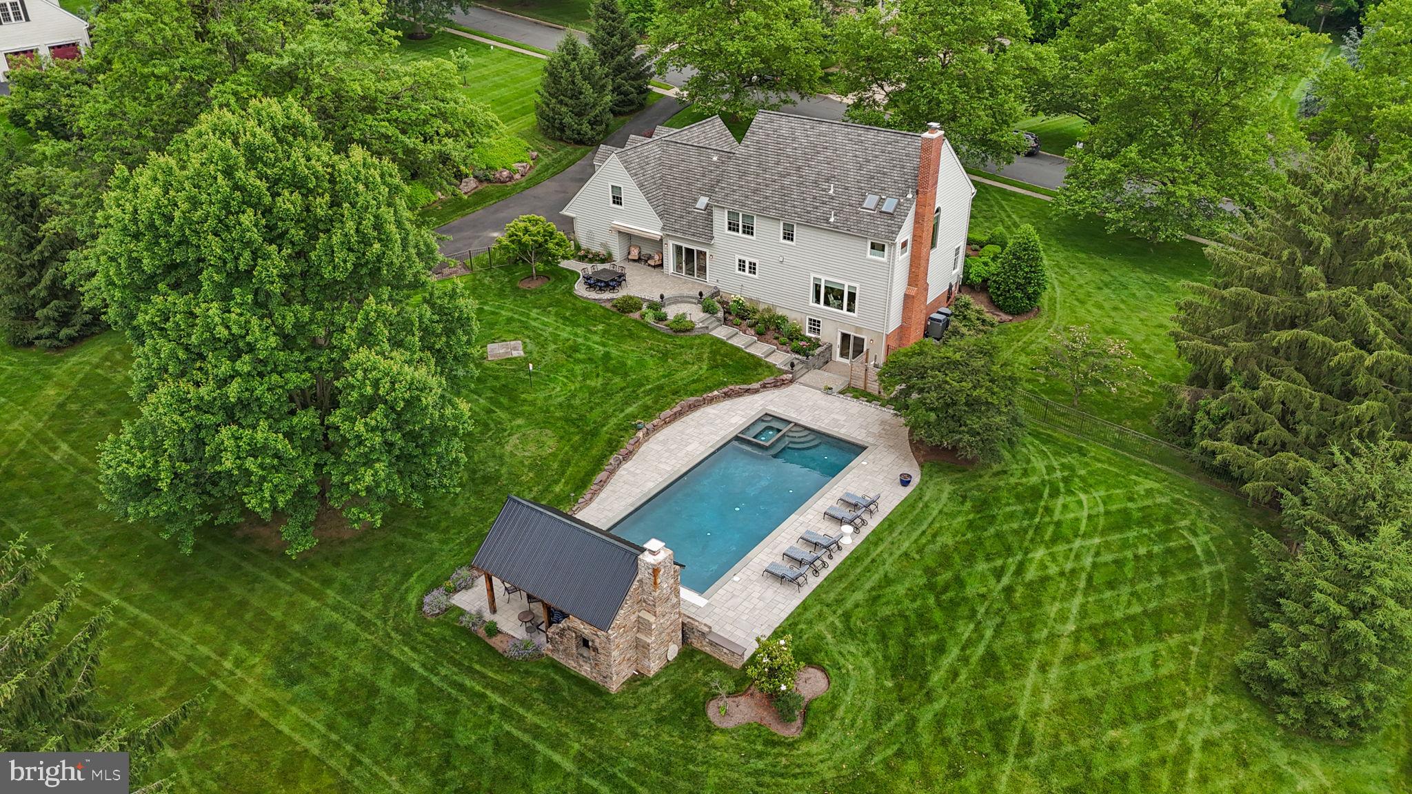 FOX HUNT ESTS - Residential