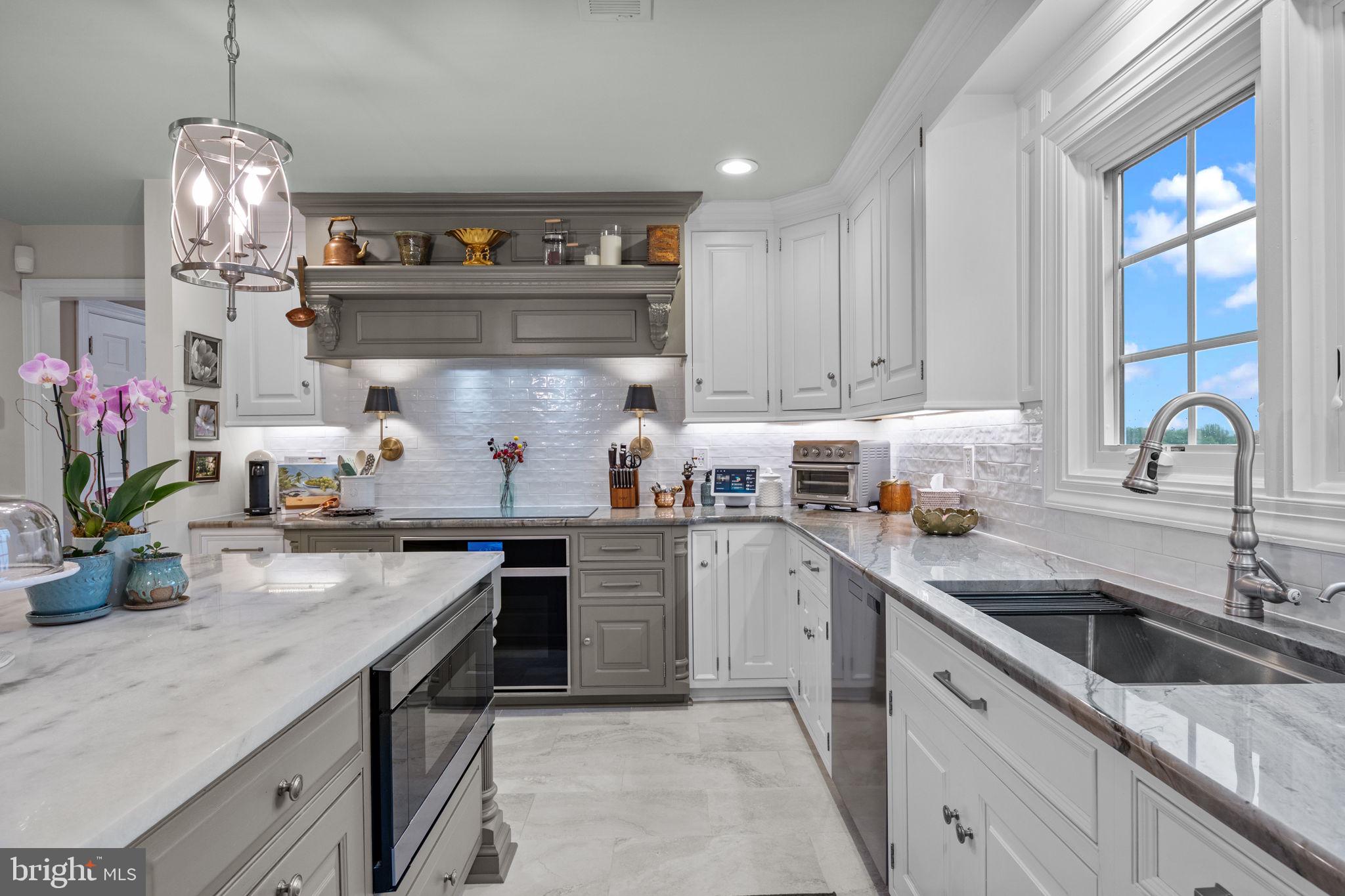 FOX HUNT ESTS - Residential