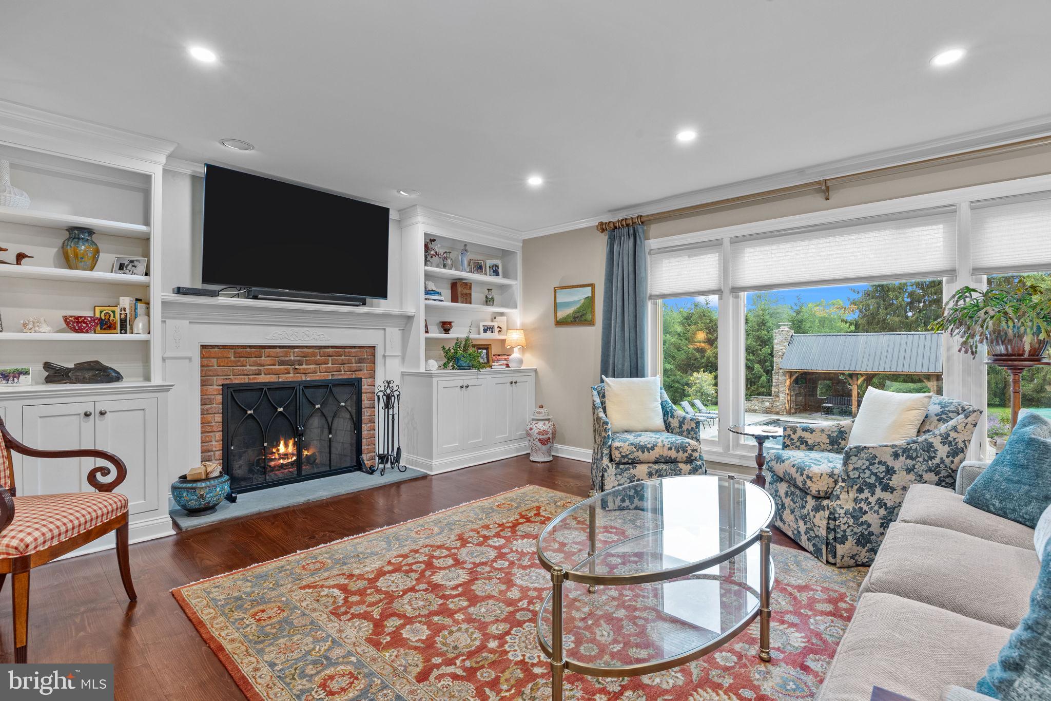 FOX HUNT ESTS - Residential