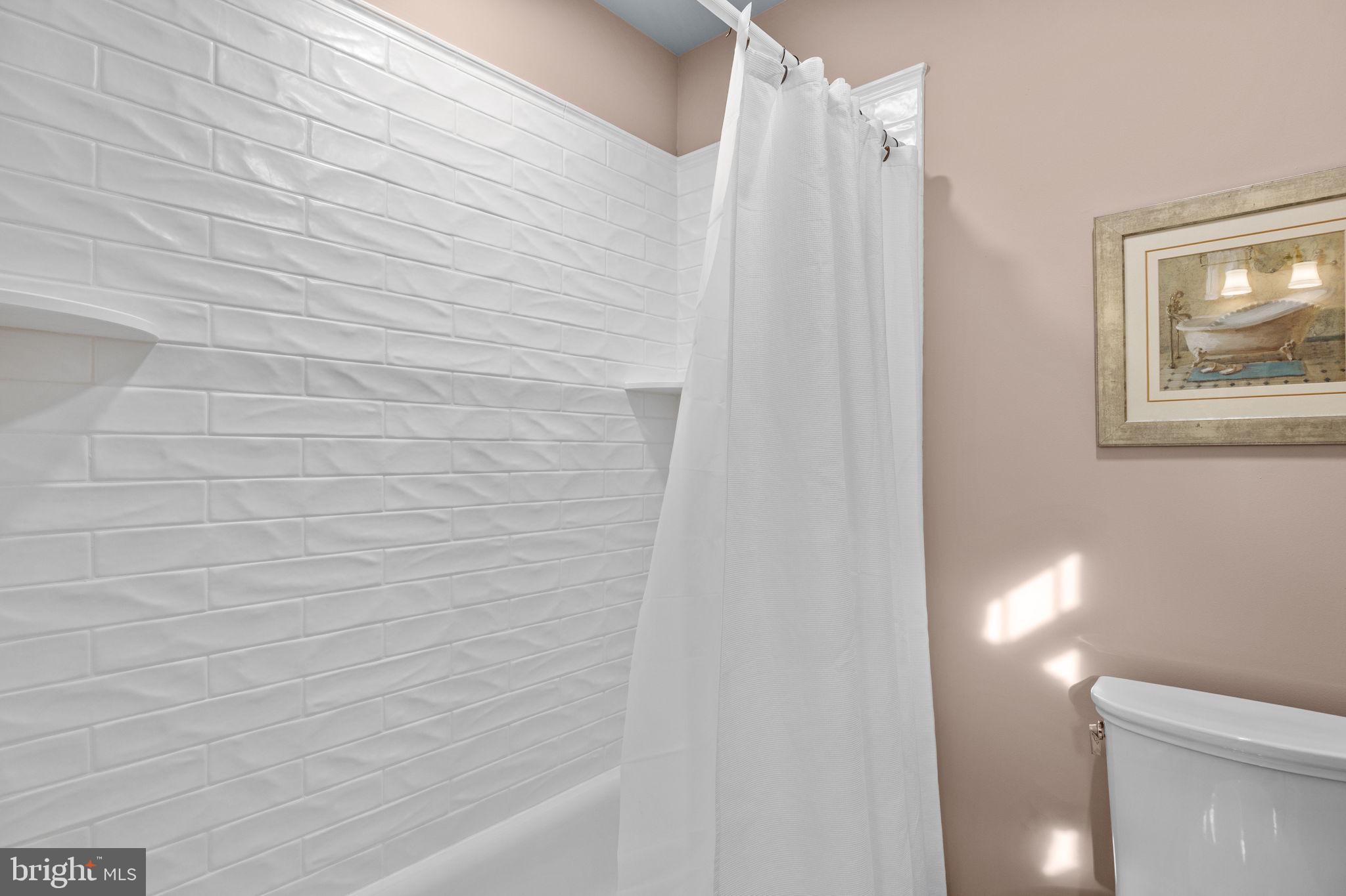 FOX HUNT ESTS - Residential