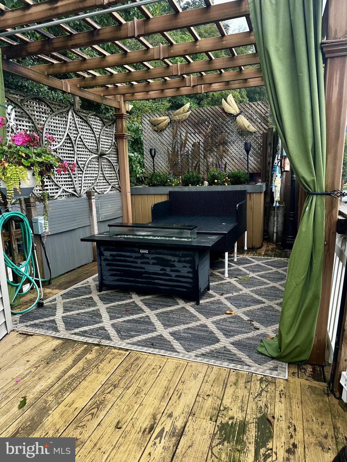 MURPHYS HOLLOW - Residential