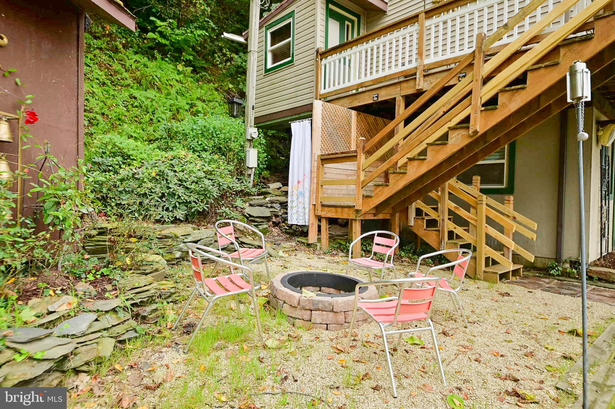 MURPHYS HOLLOW - Residential