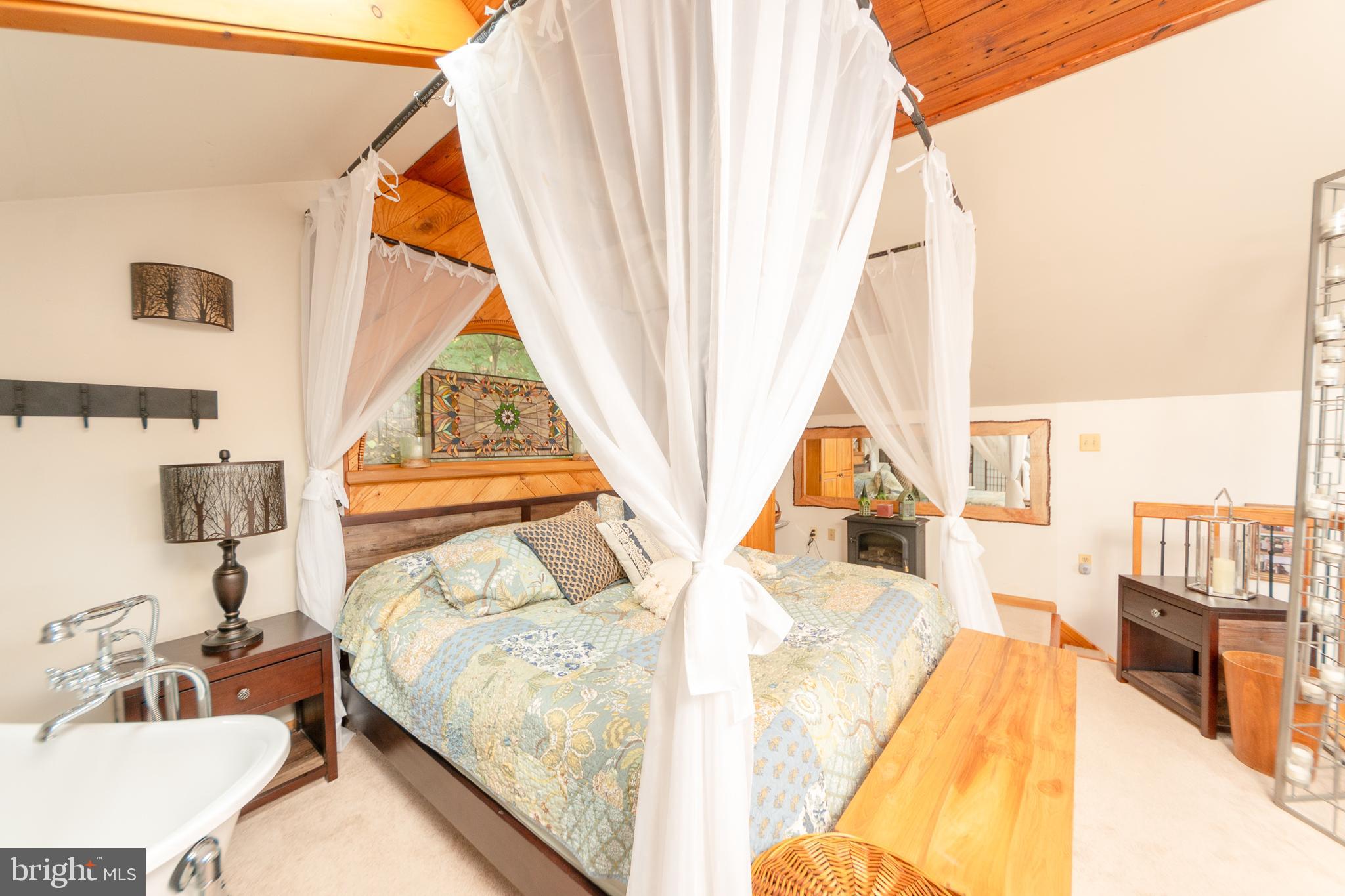 MURPHYS HOLLOW - Residential