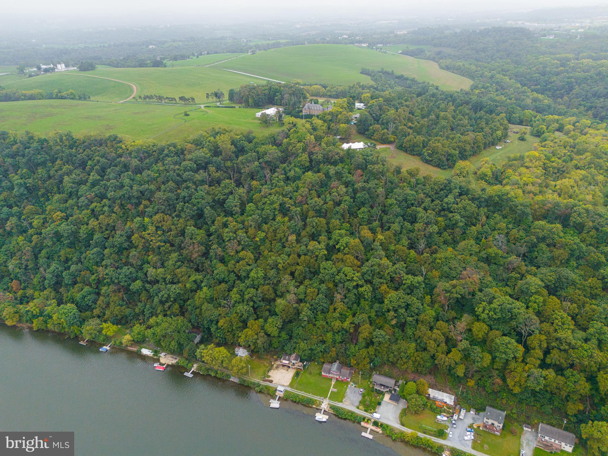 MURPHYS HOLLOW - Residential