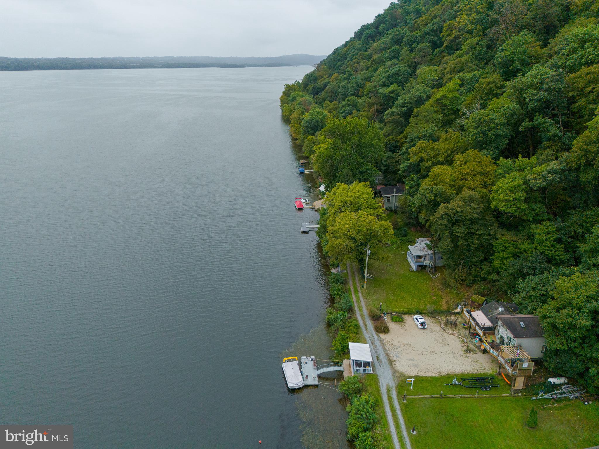 MURPHYS HOLLOW - Residential