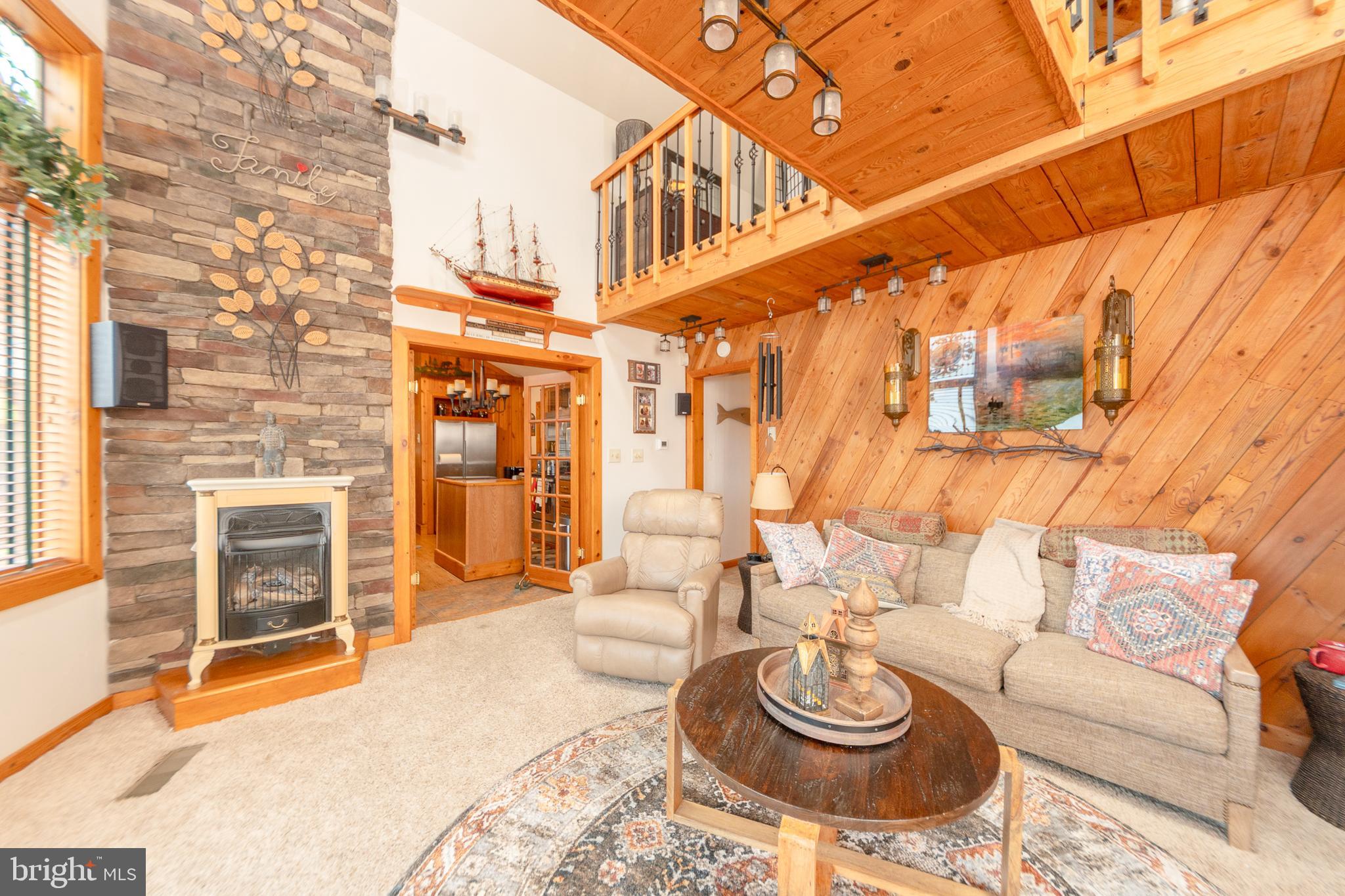 MURPHYS HOLLOW - Residential