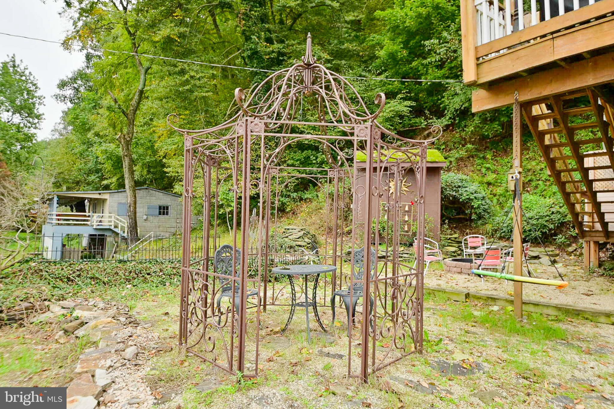 MURPHYS HOLLOW - Residential