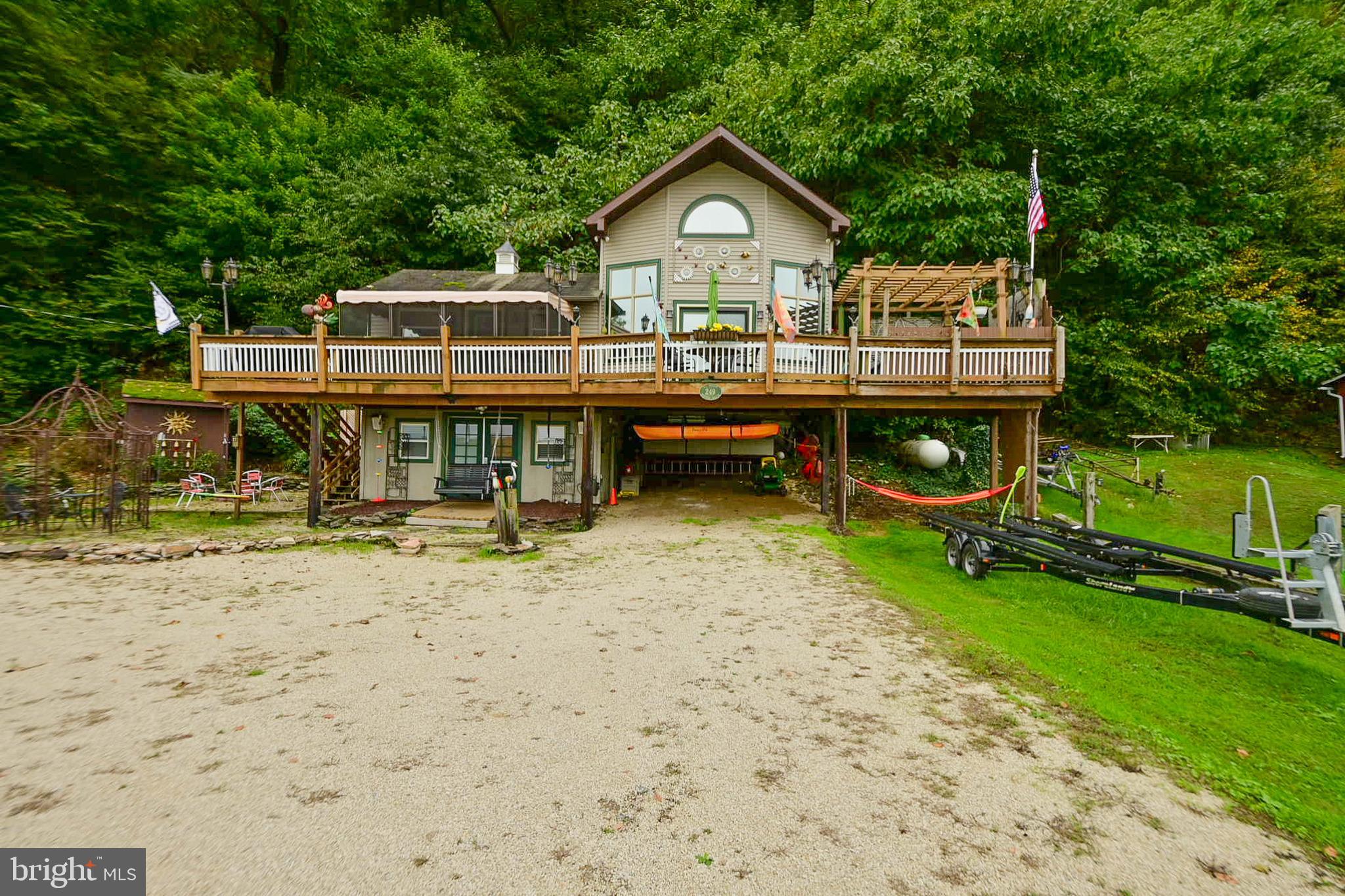 MURPHYS HOLLOW - Residential