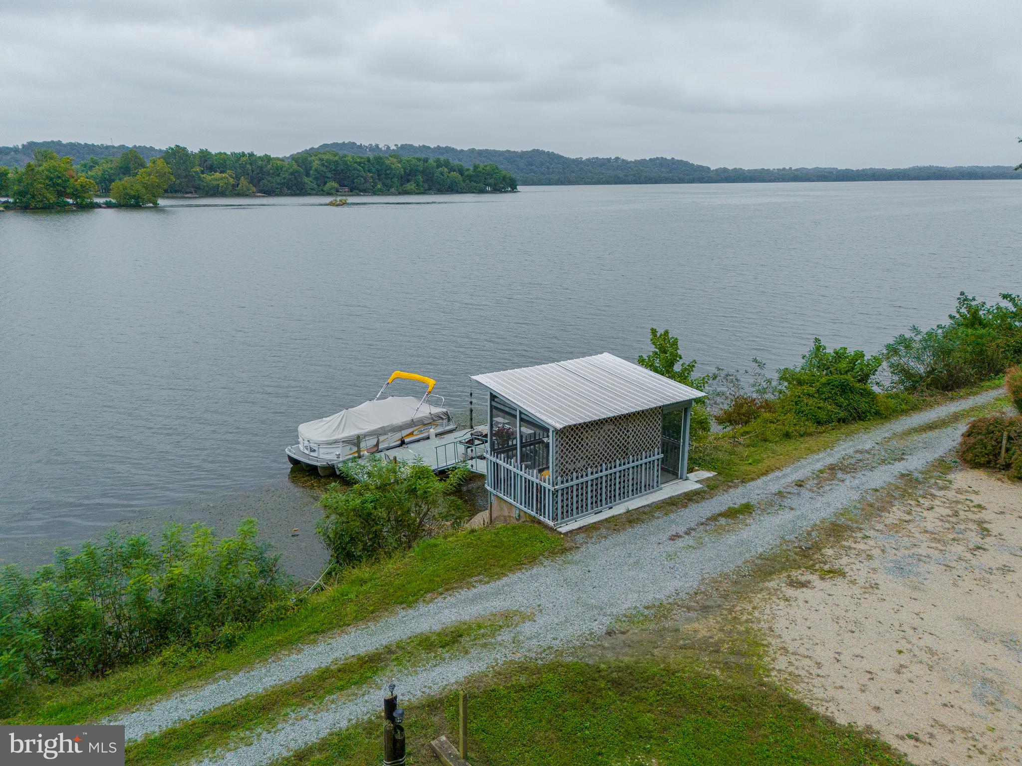 MURPHYS HOLLOW - Residential