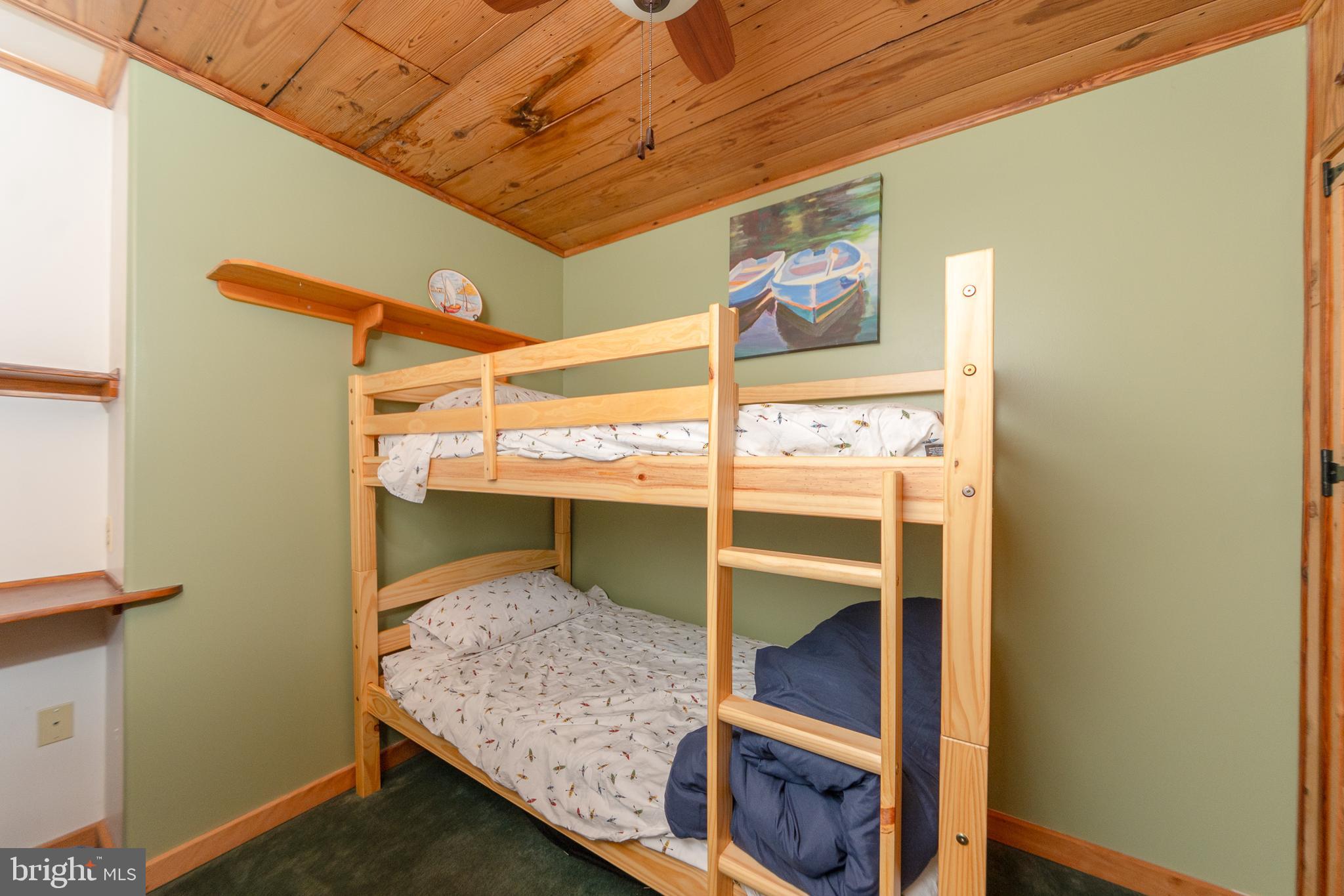 MURPHYS HOLLOW - Residential