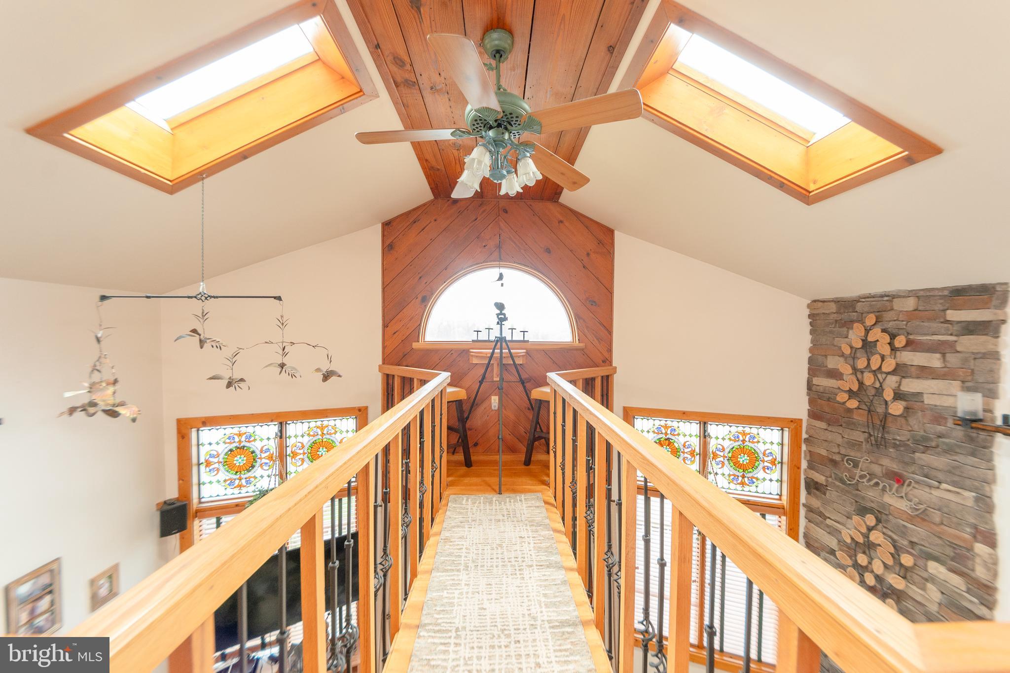 MURPHYS HOLLOW - Residential