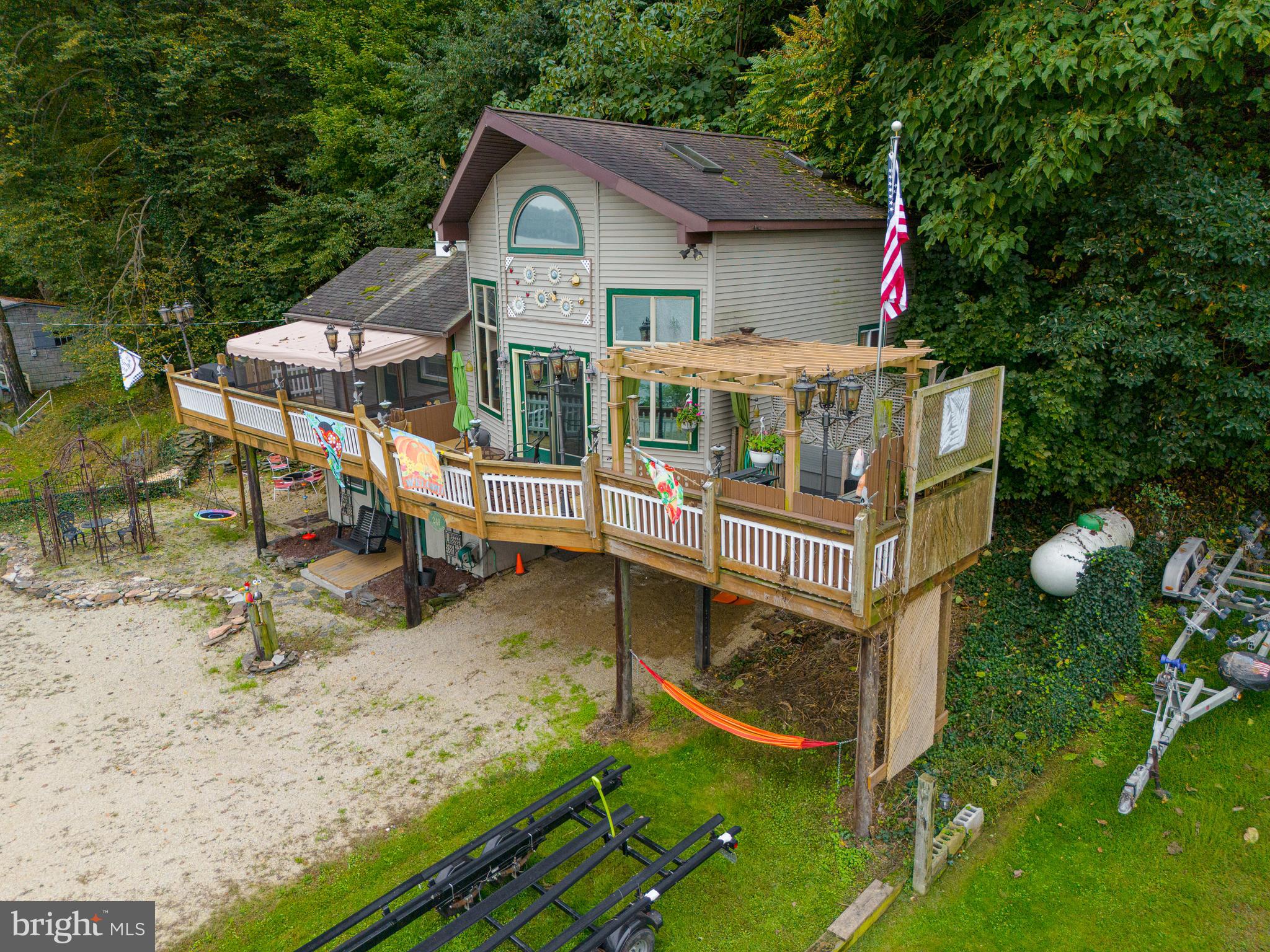 MURPHYS HOLLOW - Residential