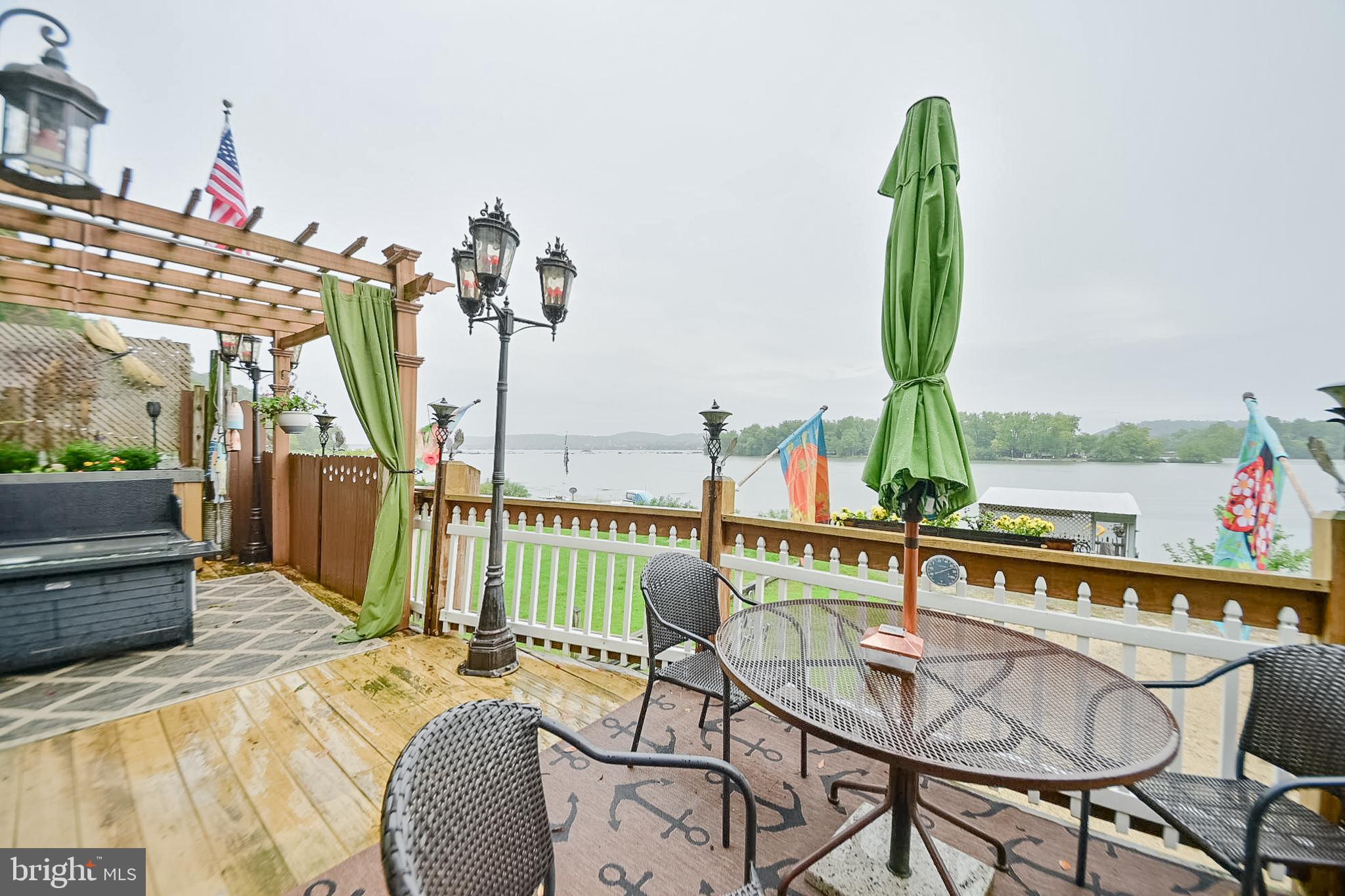 MURPHYS HOLLOW - Residential