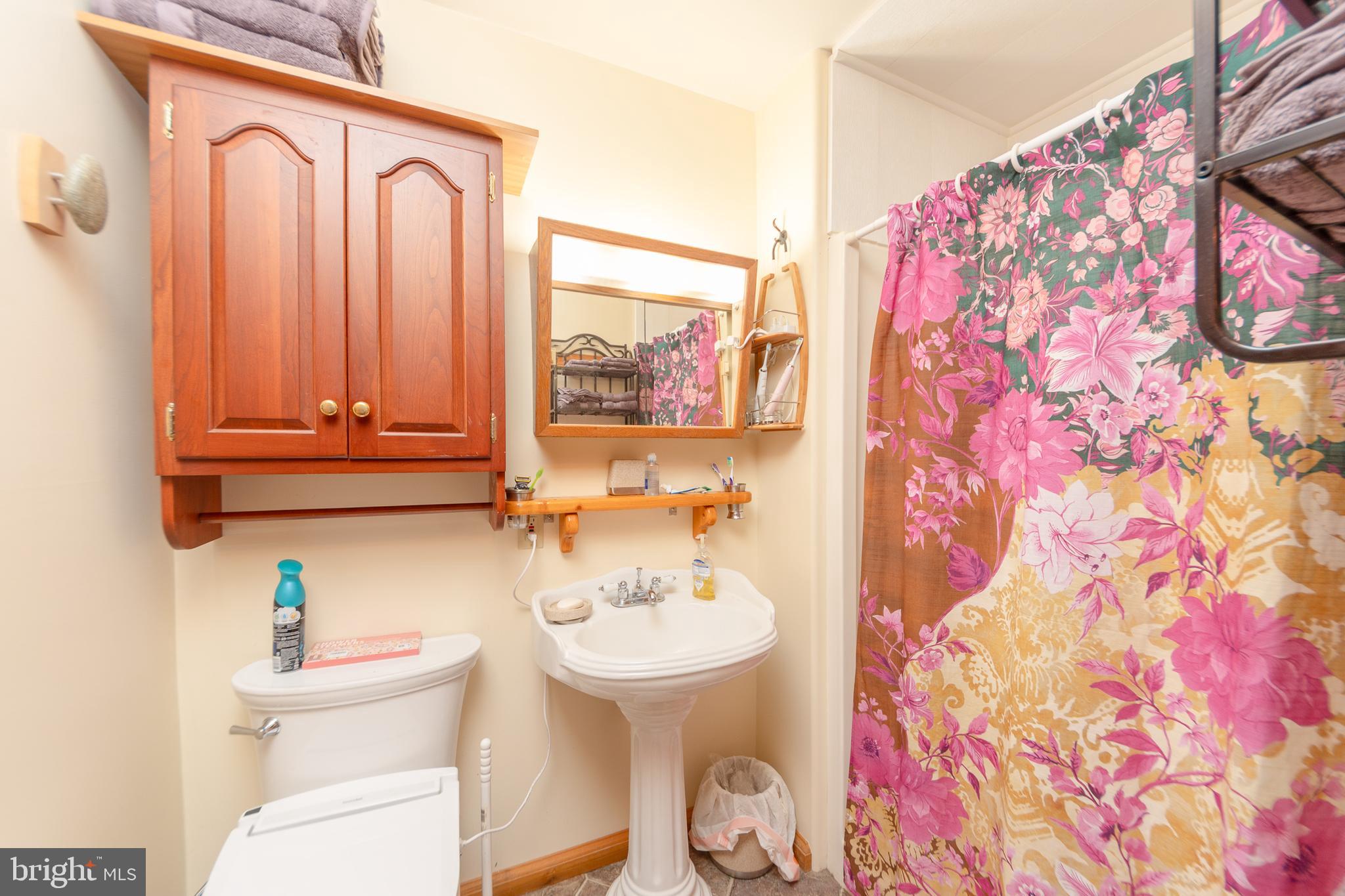 MURPHYS HOLLOW - Residential