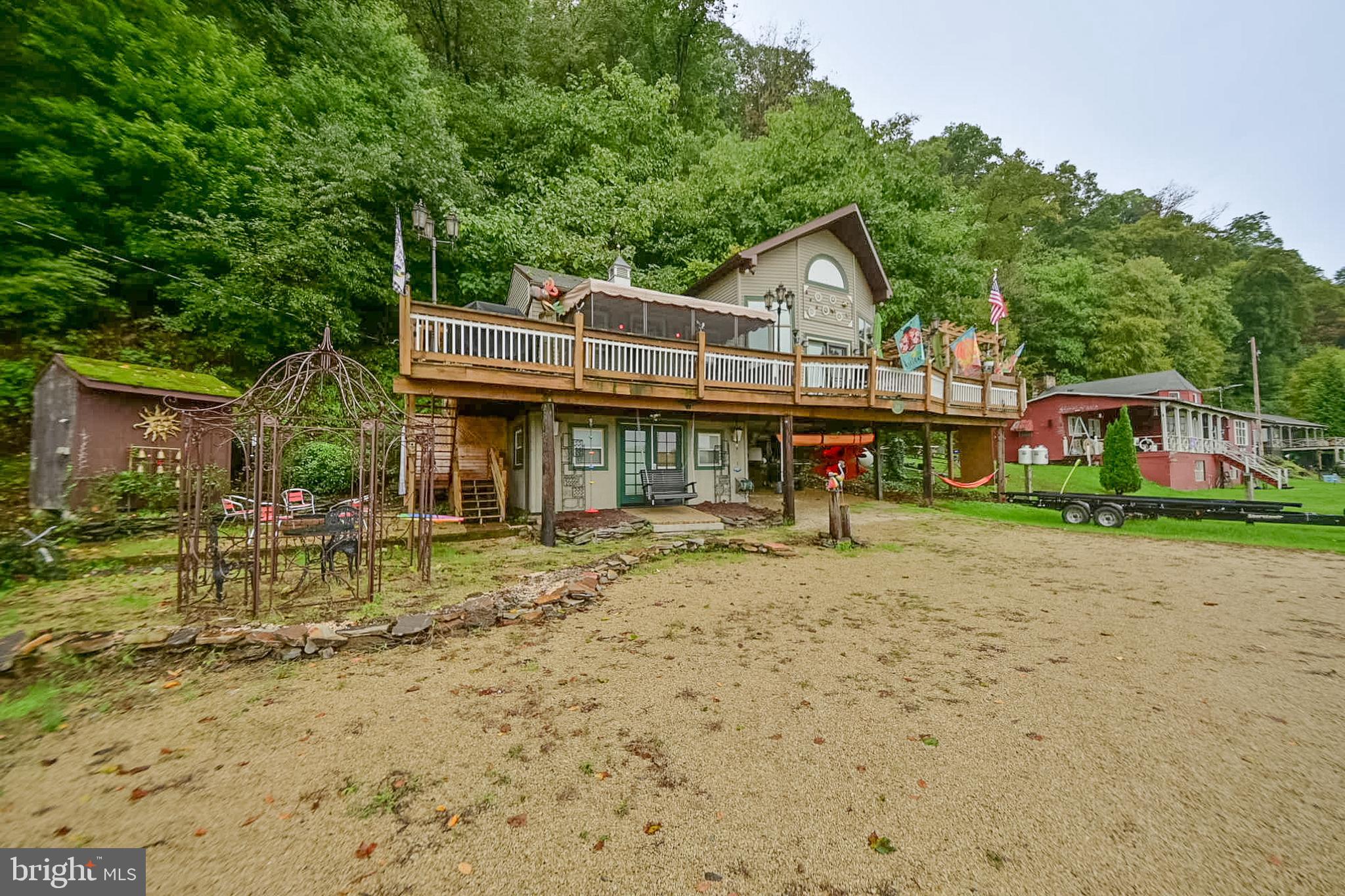 MURPHYS HOLLOW - Residential